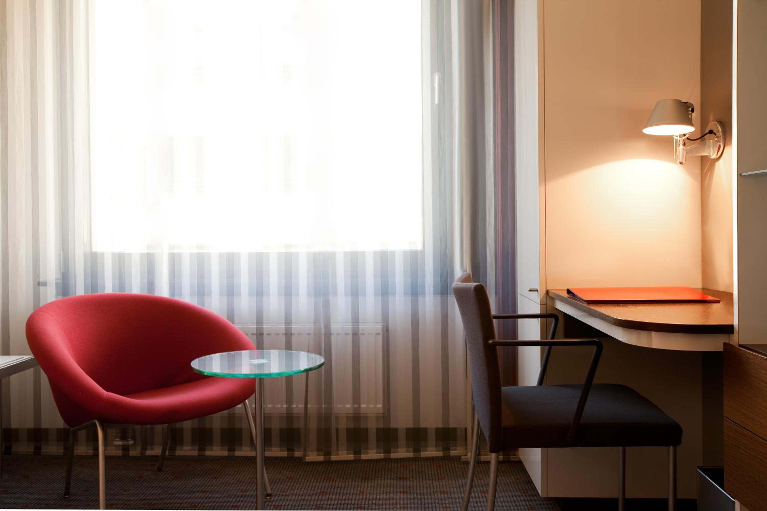 Comfort Room - Photo 5
