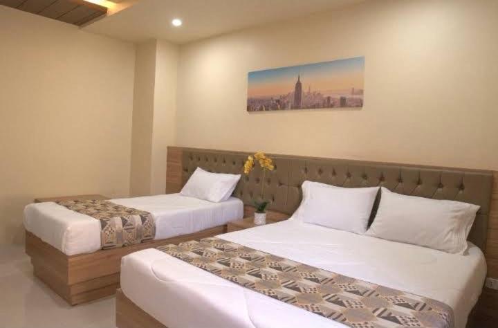 Deluxe Family Room