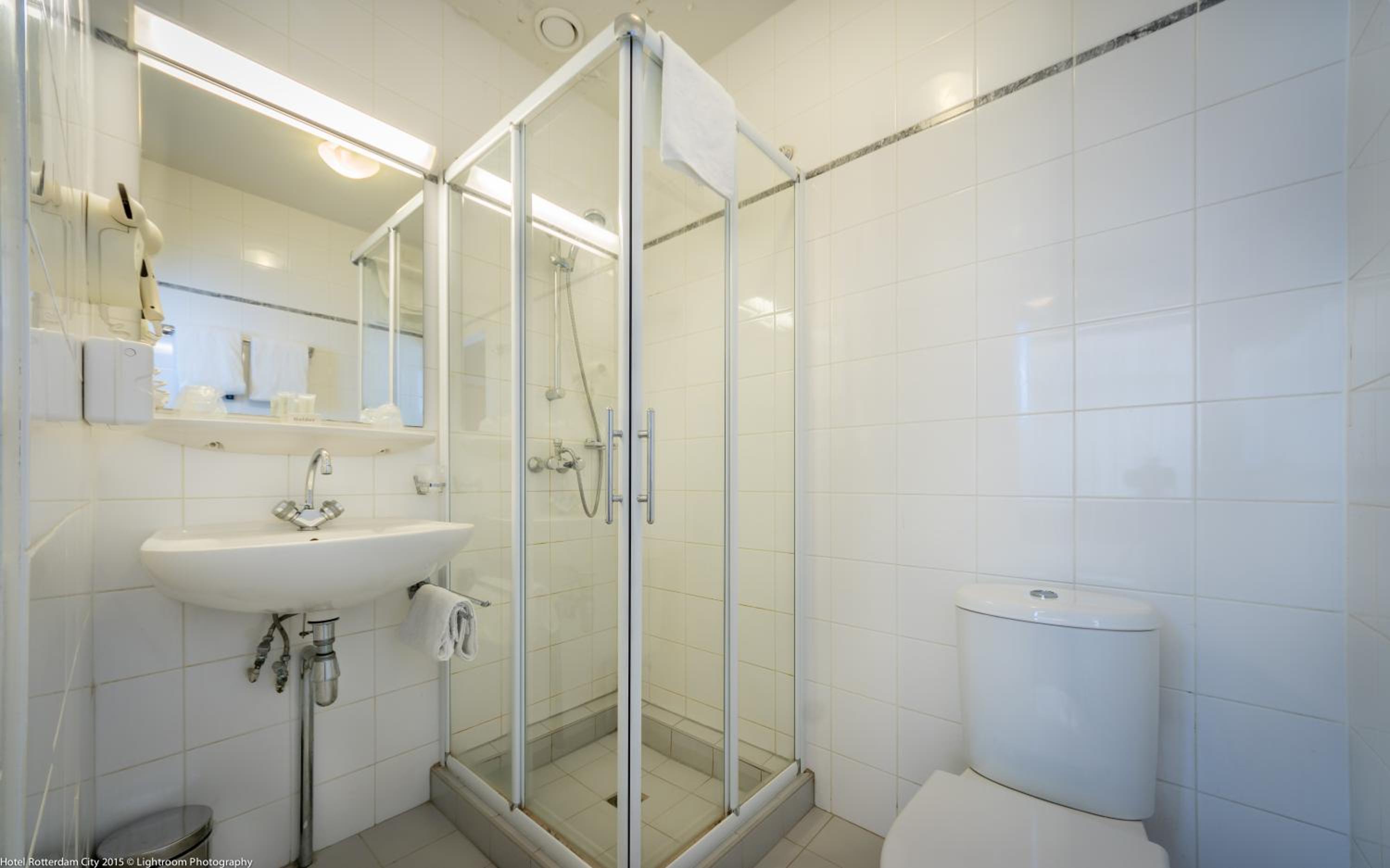 Twin Room - Photo 4