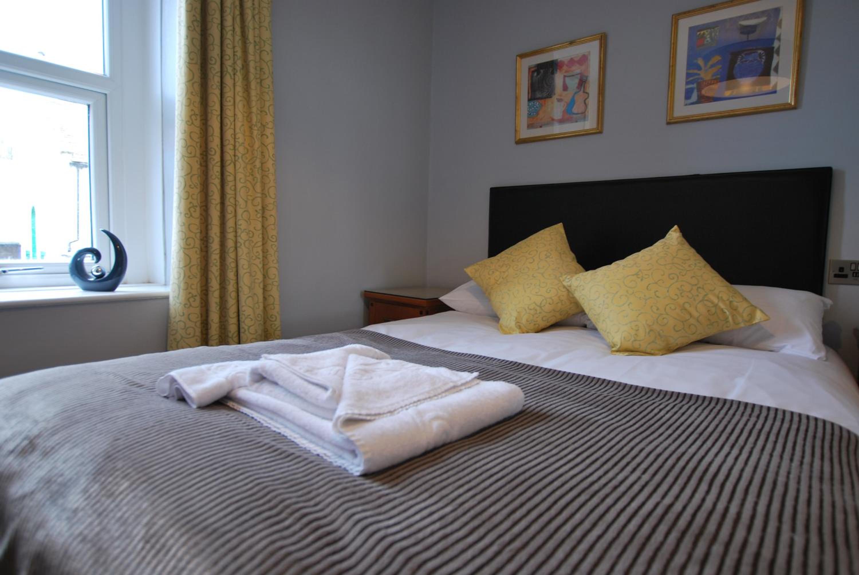 Small Double Room photo 1
