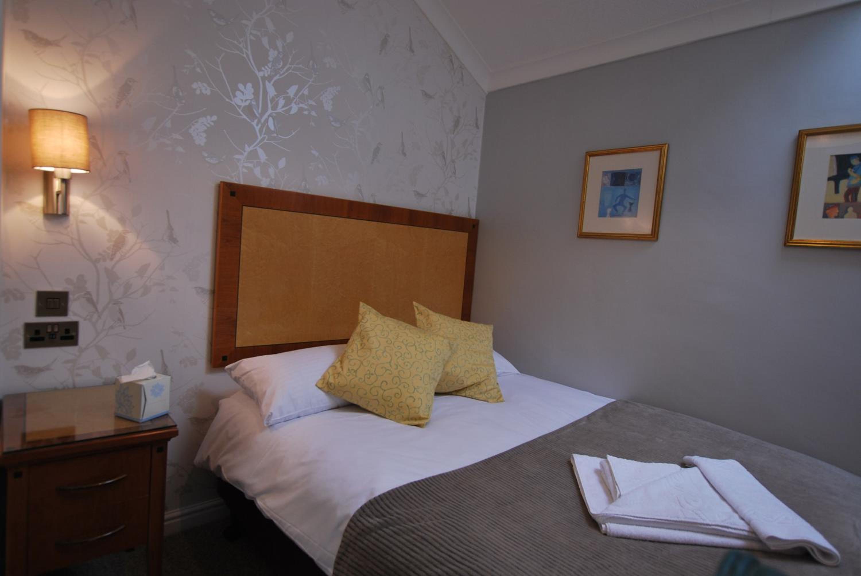 Small Double Room photo 2