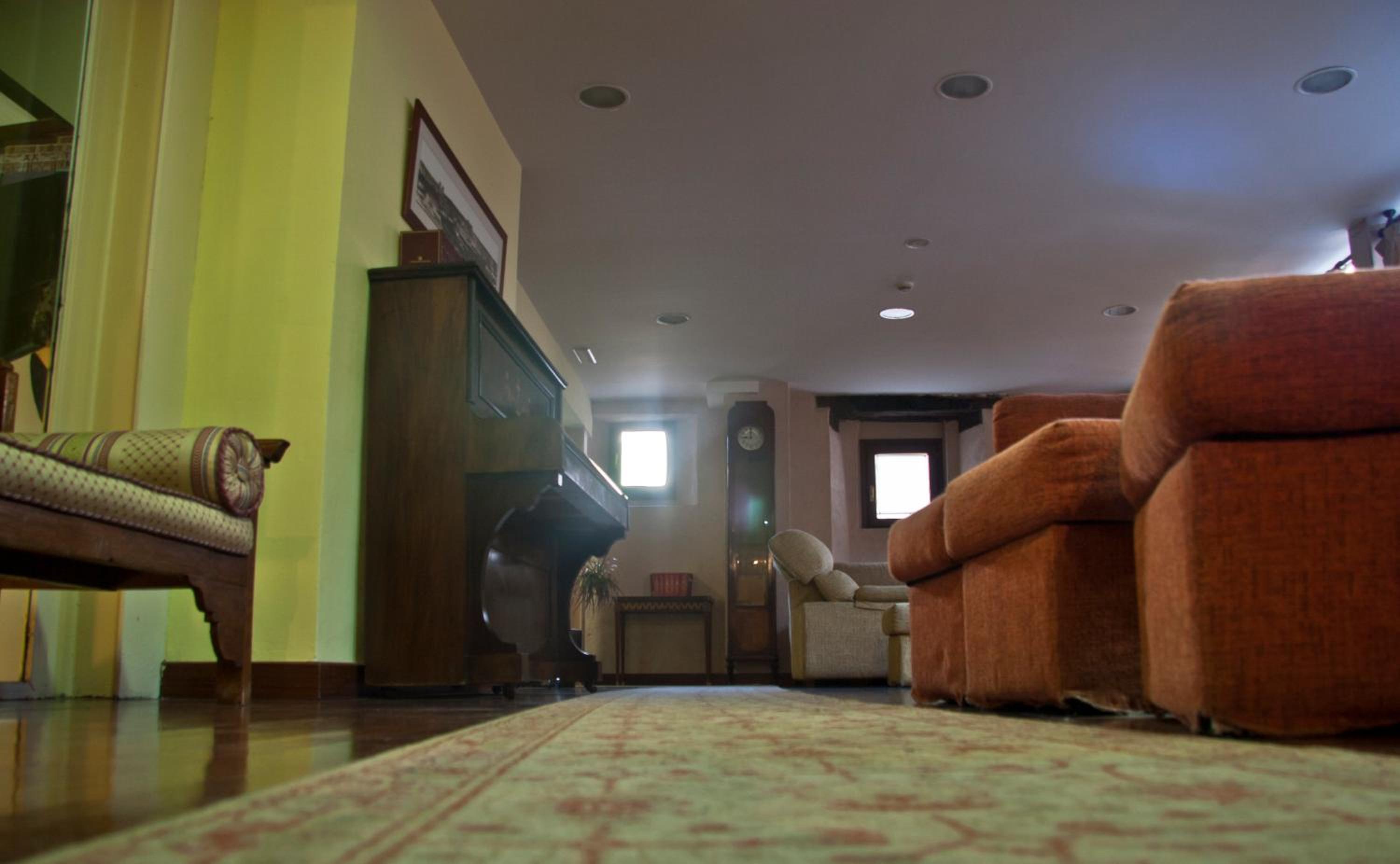 Single Room photo 2