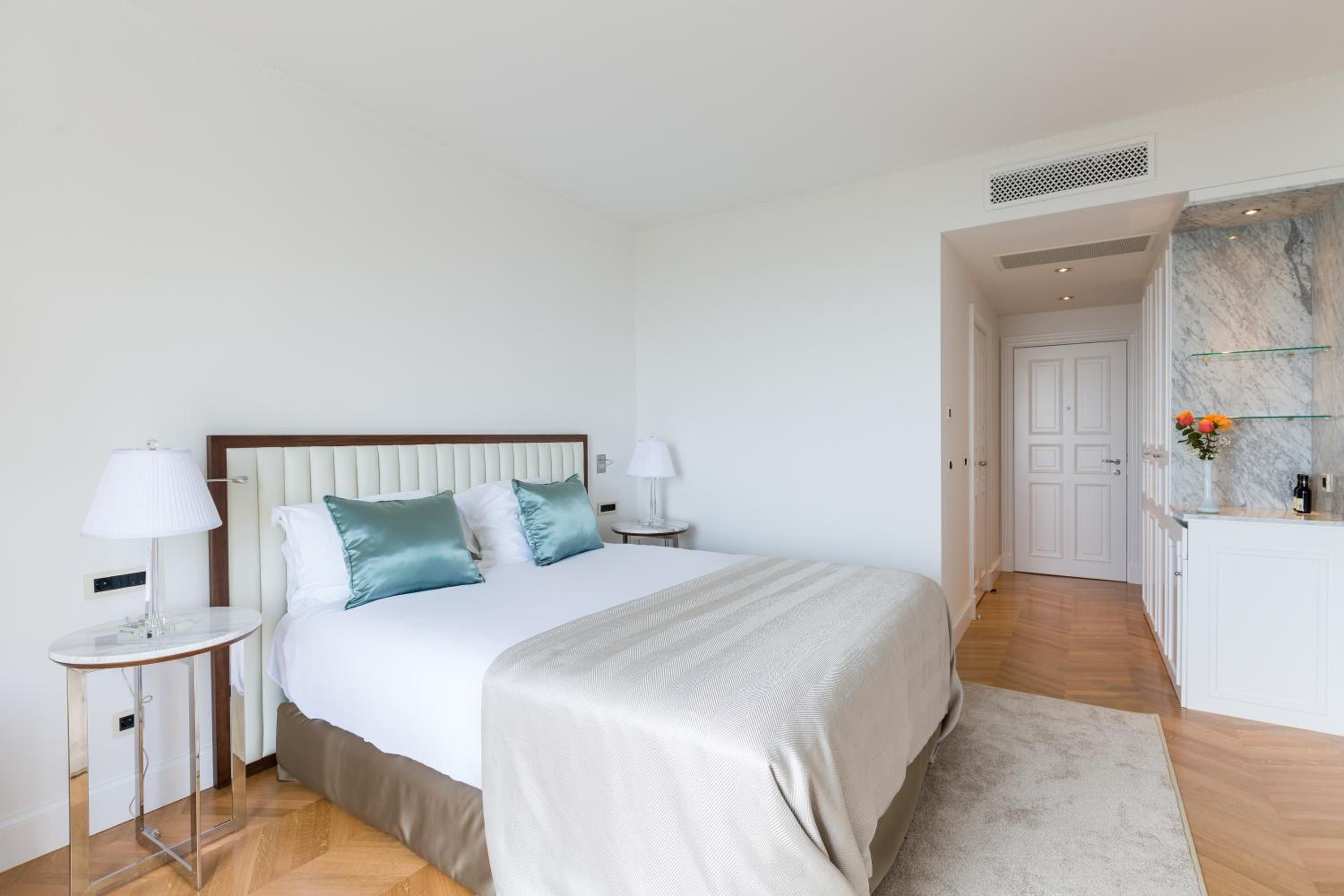 Superior Double or Twin Room with Sea View - Photo 2
