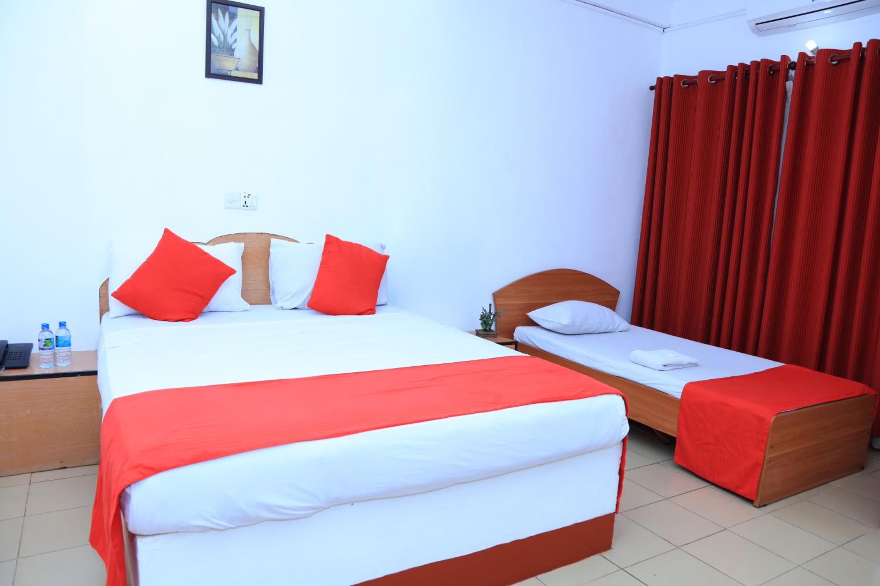 Deluxe Double or Twin Room with Balcony photo 2