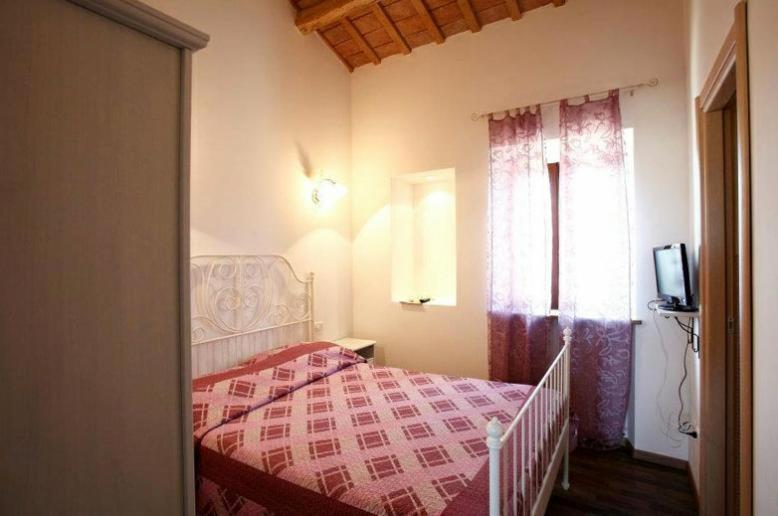 Economy Double Room photo 1