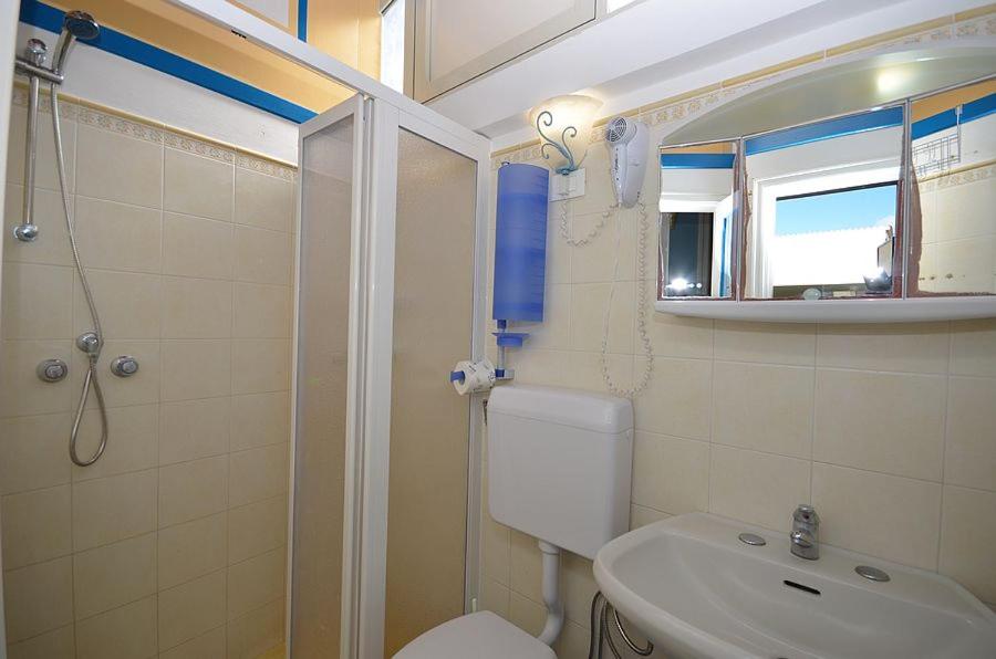 Apartment with Terrace photo 3