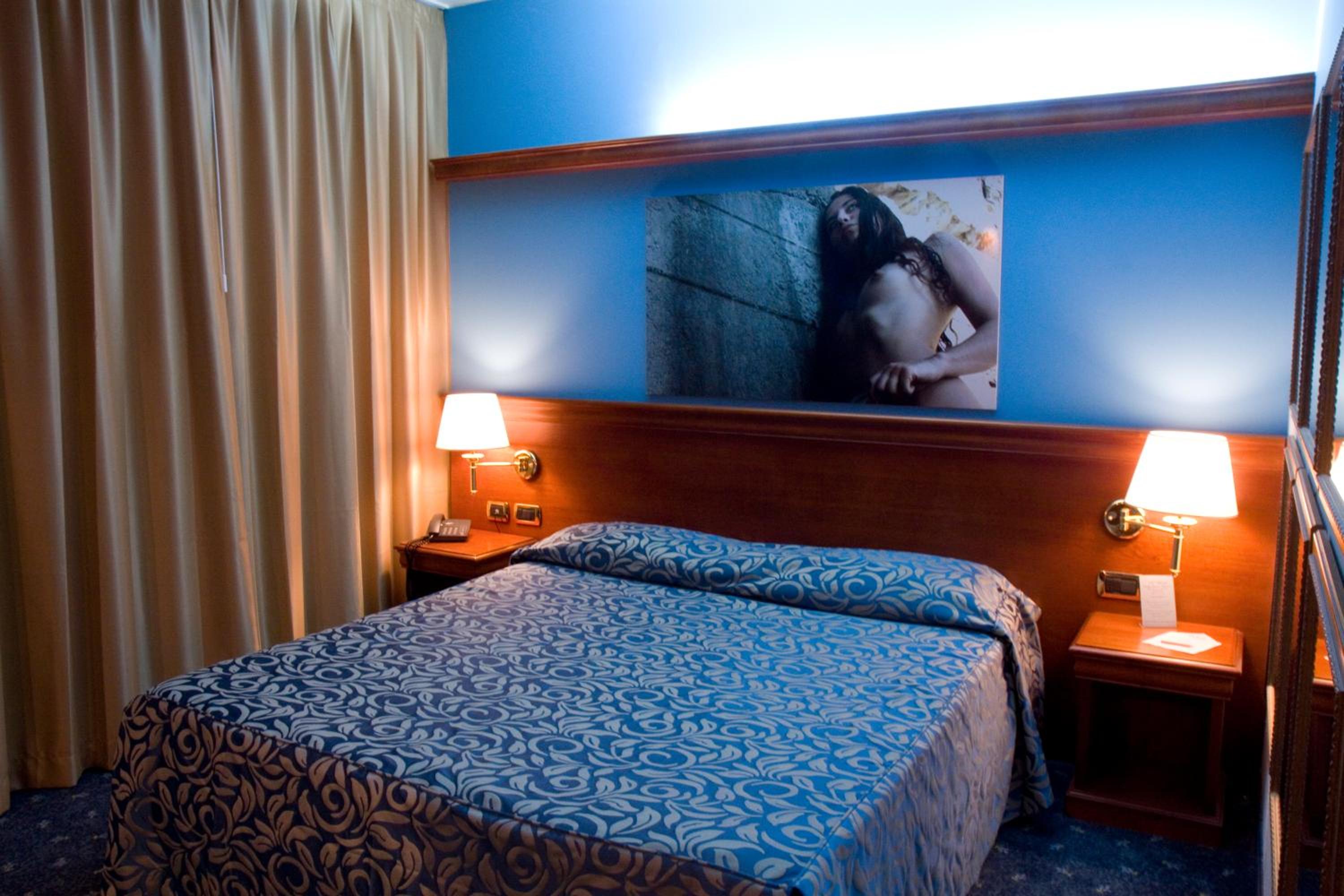 Double Room - Photo 3