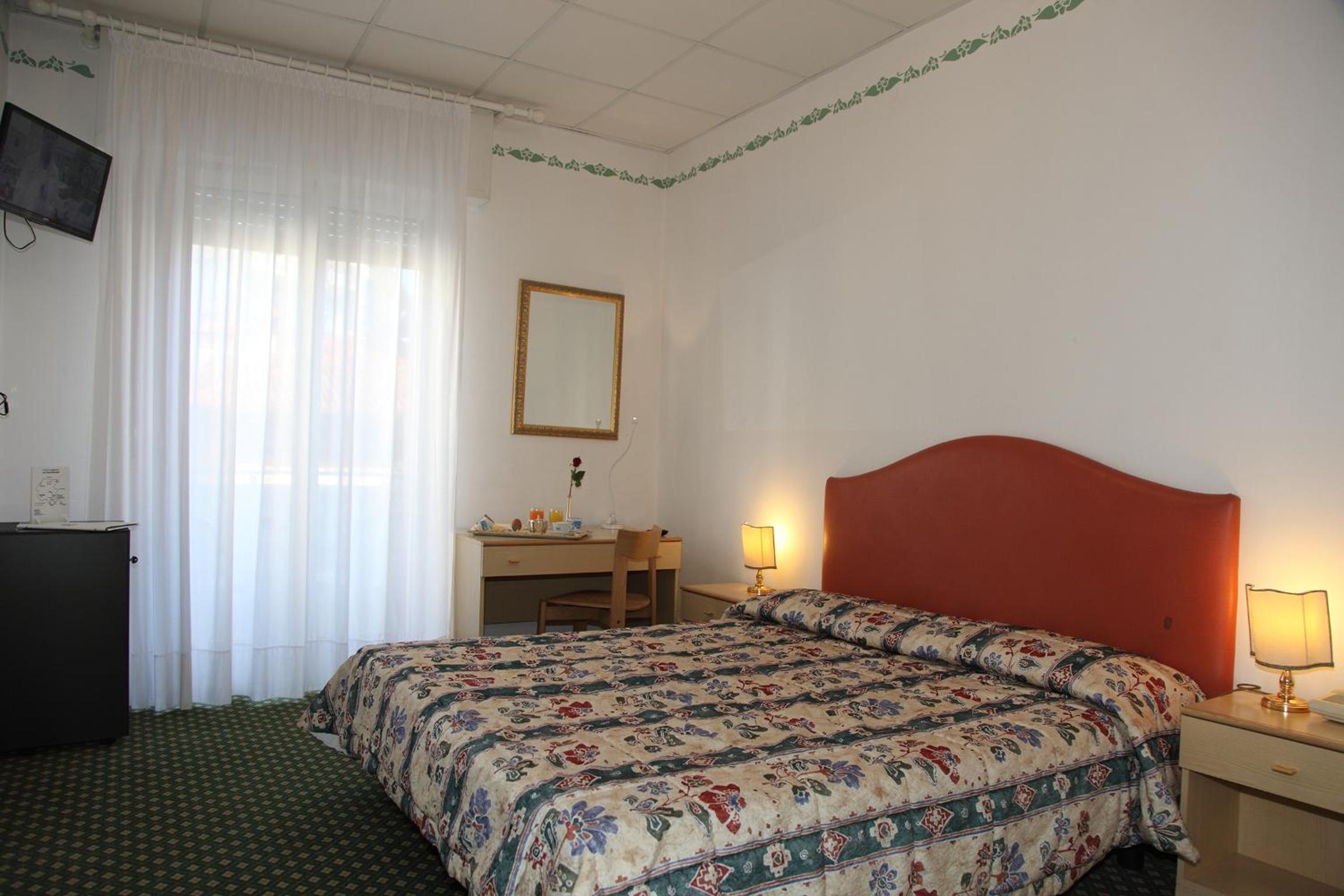 Double or Twin Room photo 1
