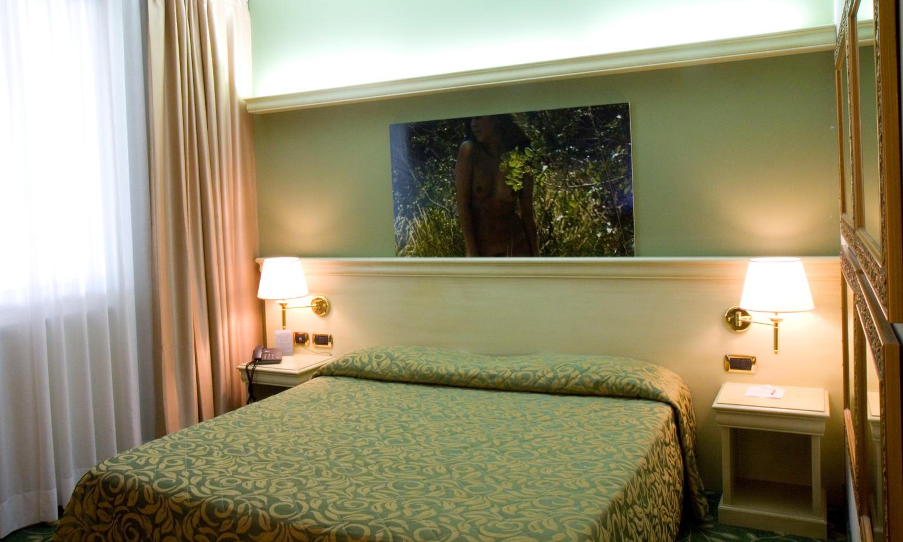 Double Room - Photo 1