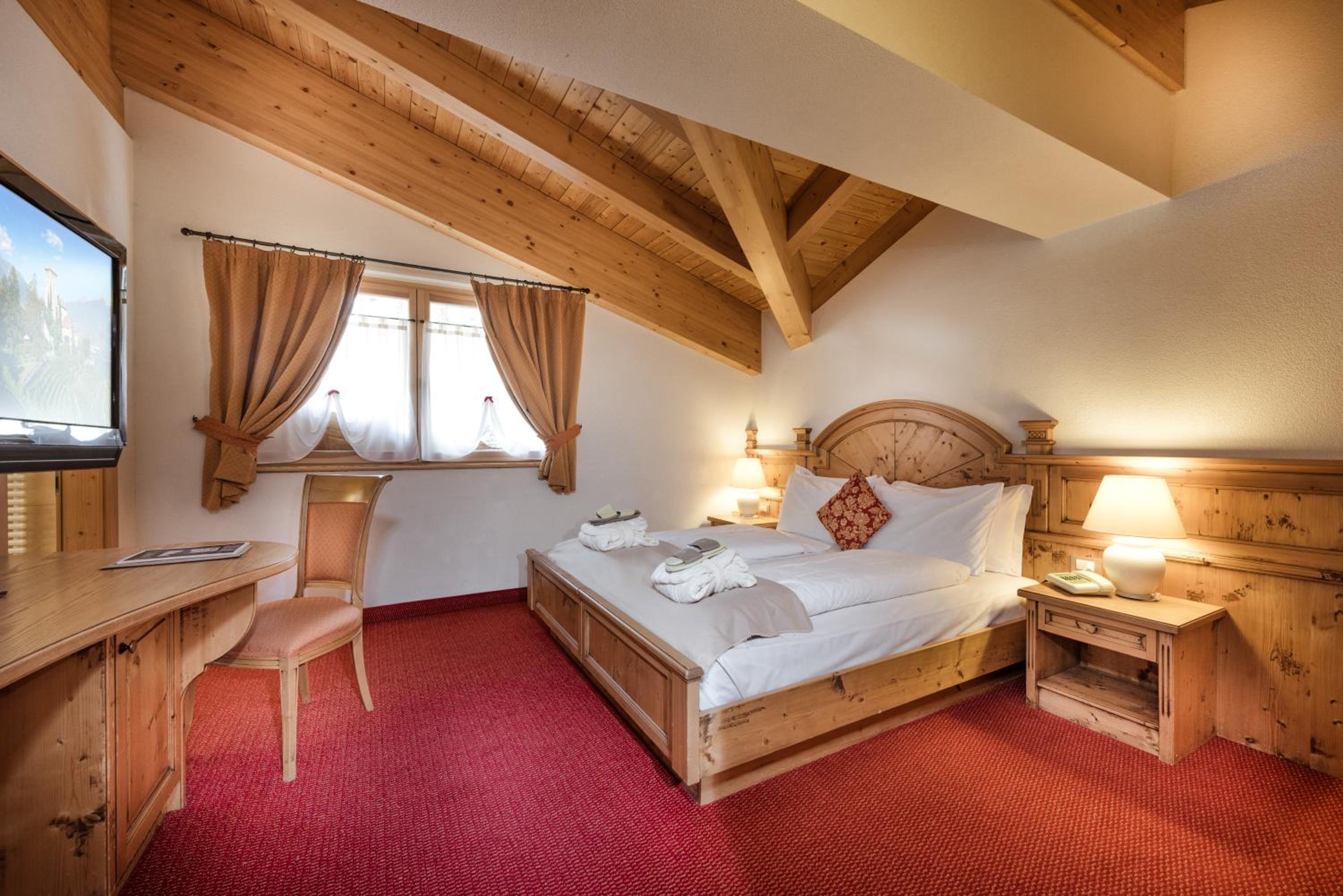 Double or Twin Room photo 3