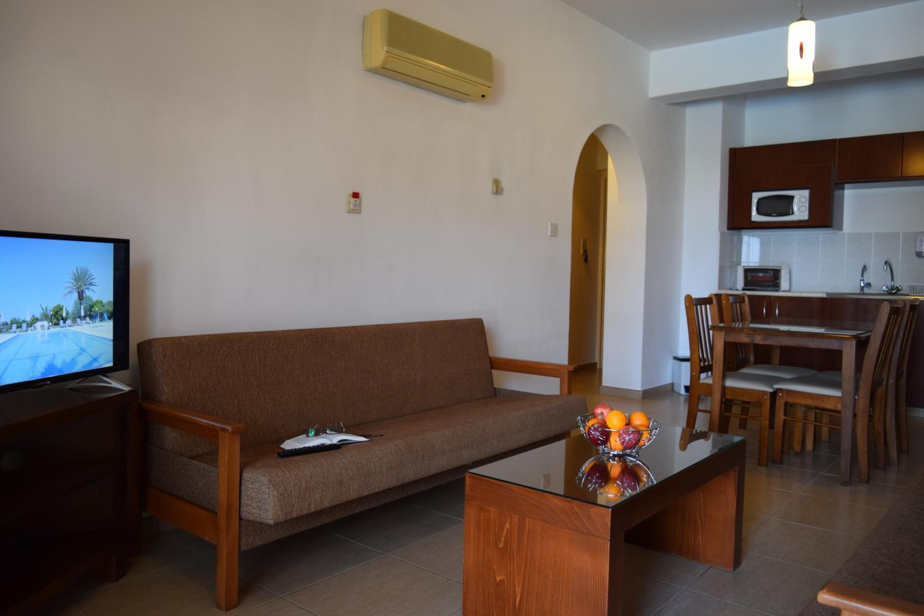 One-Bedroom Apartment (2 Adults + 1 Child) - Photo 26