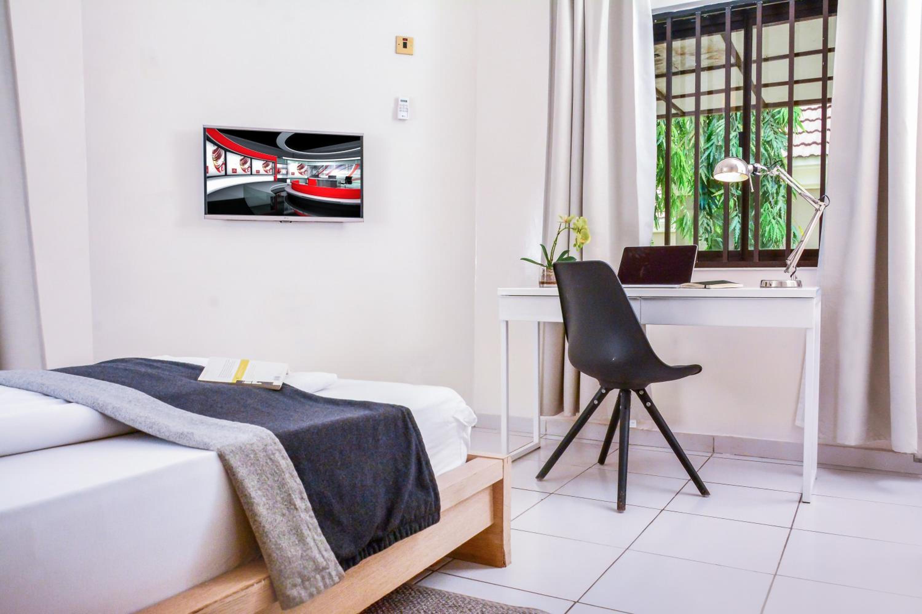 Economy Room