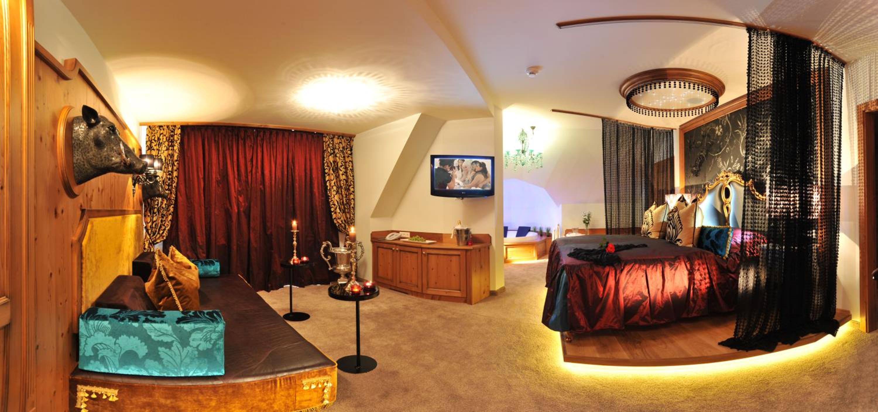 Deluxe Suite with with SPA access