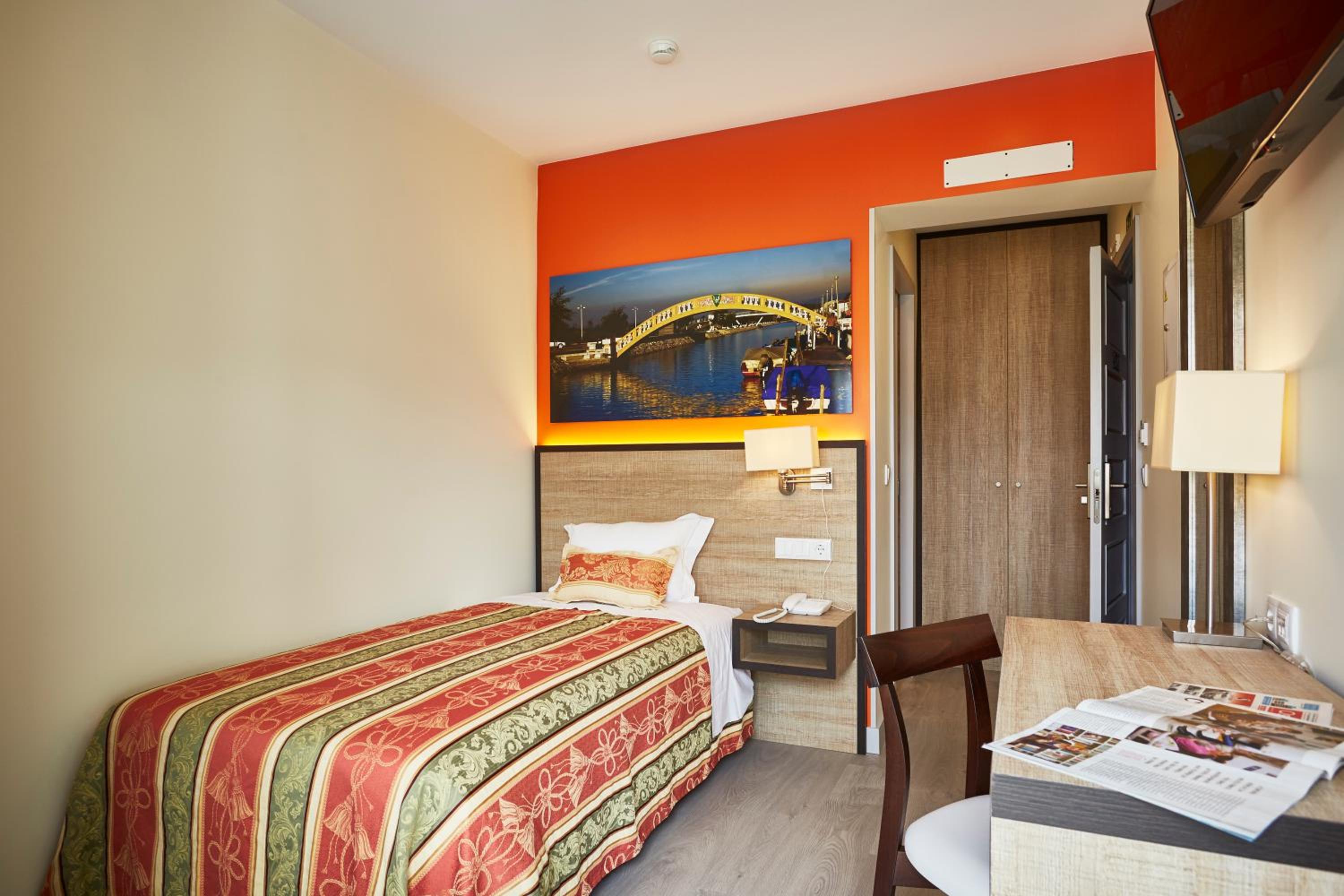 Single Room photo 1