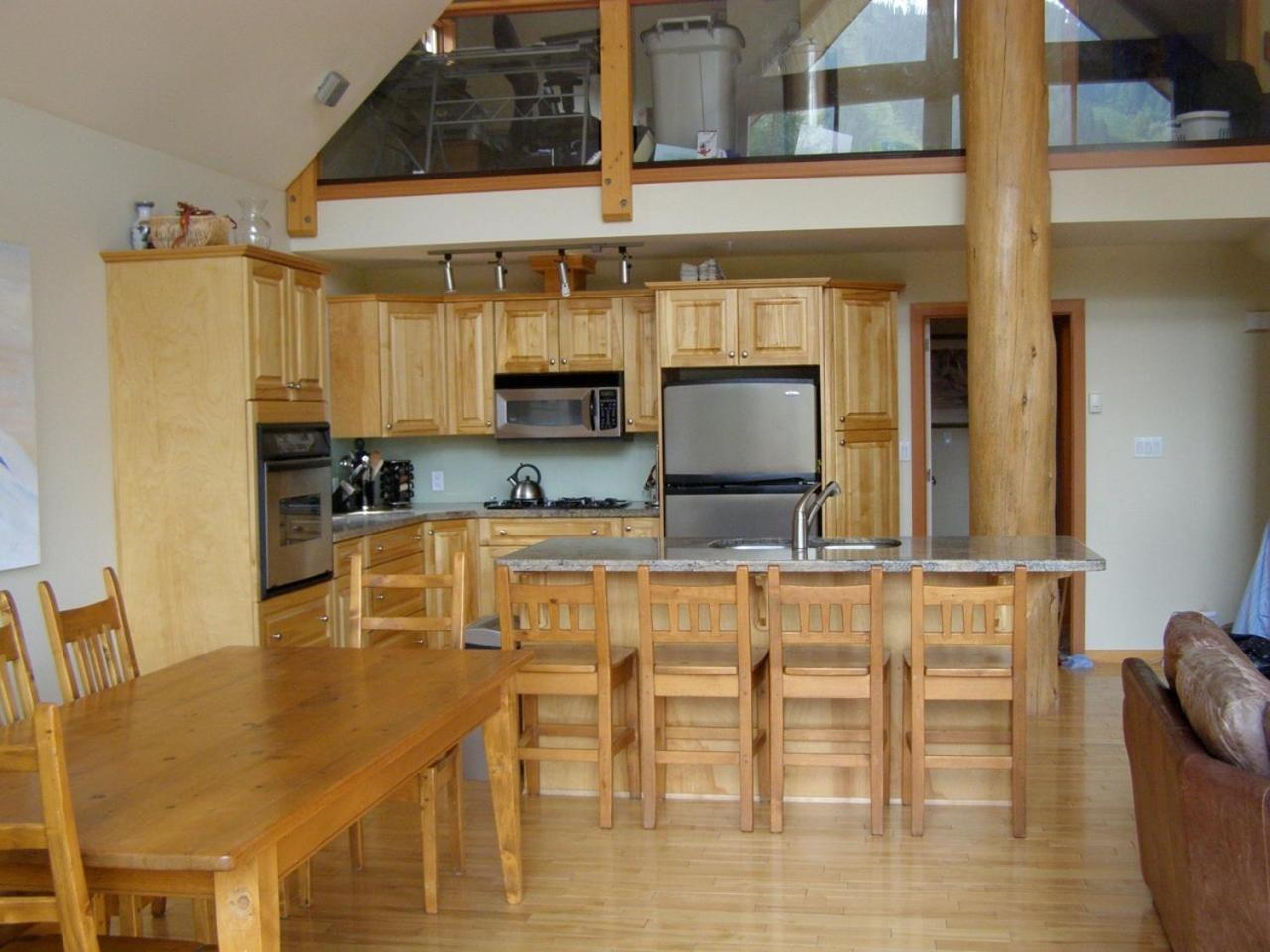 Chalet (8 Adults) photo 3