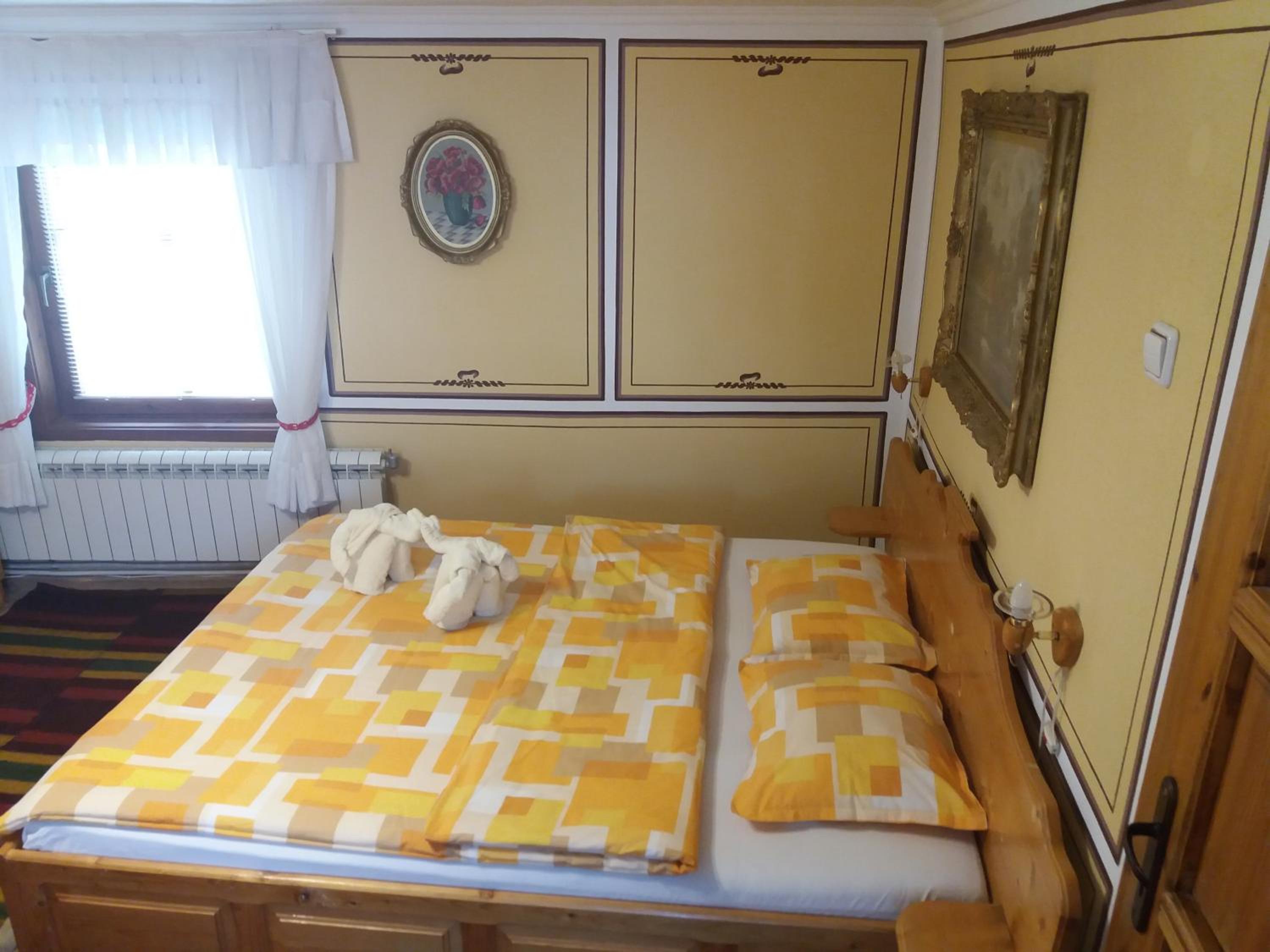 Double Room with Sofa Bed photo 3