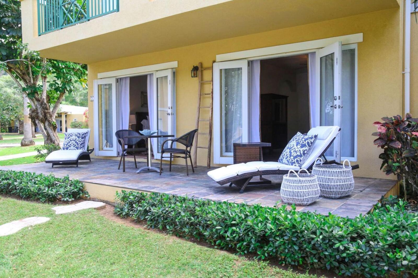 One-Bedroom Villa with Garden View photo 2