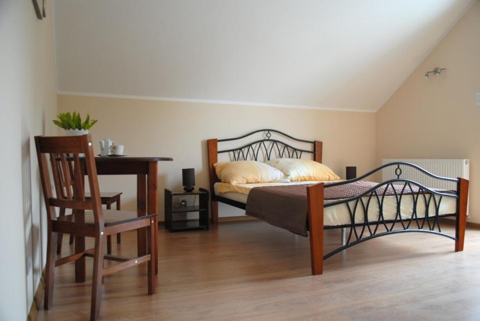 Large Double Room photo 3