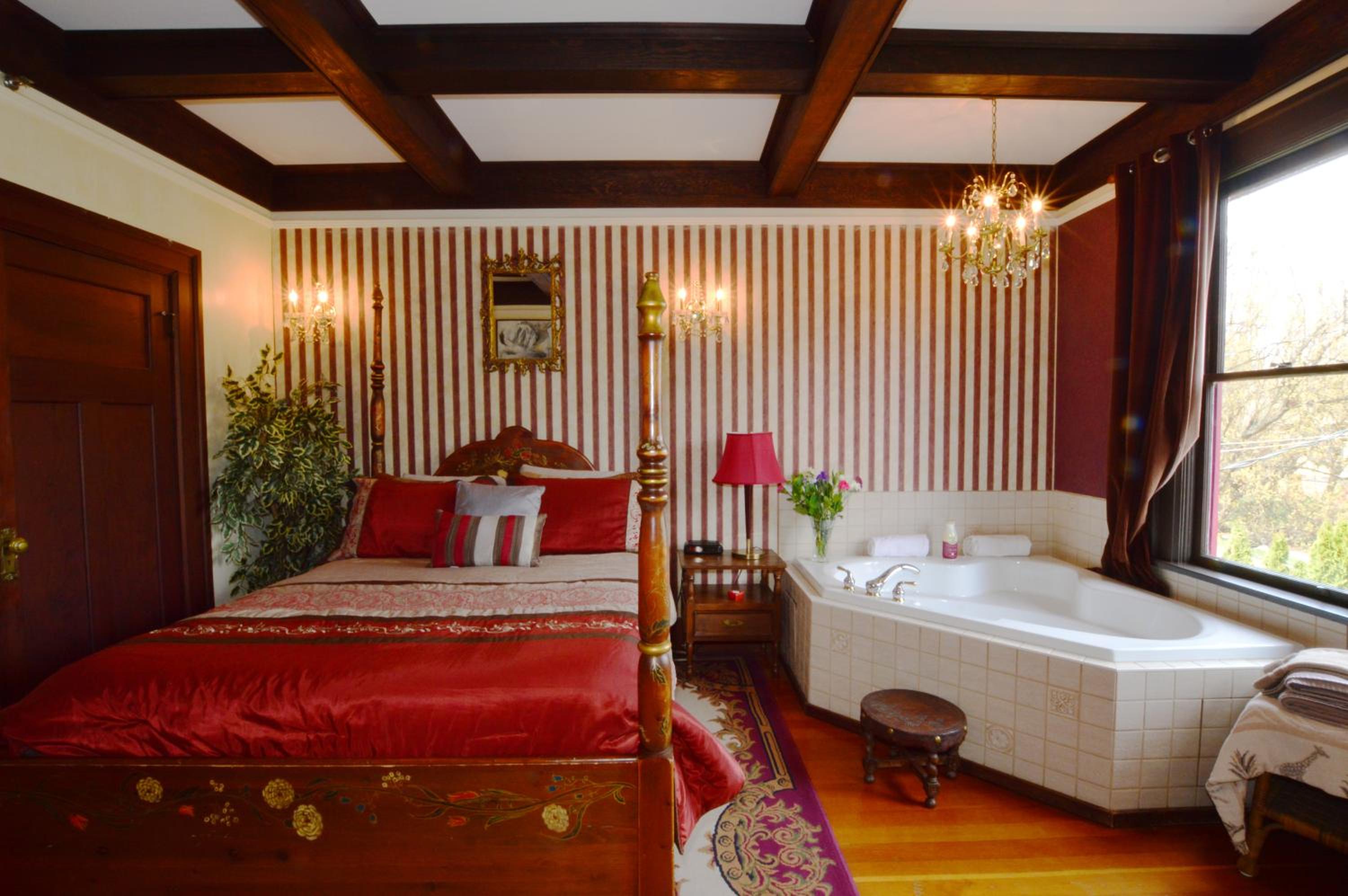 Queen Room with Spa Bath photo 1
