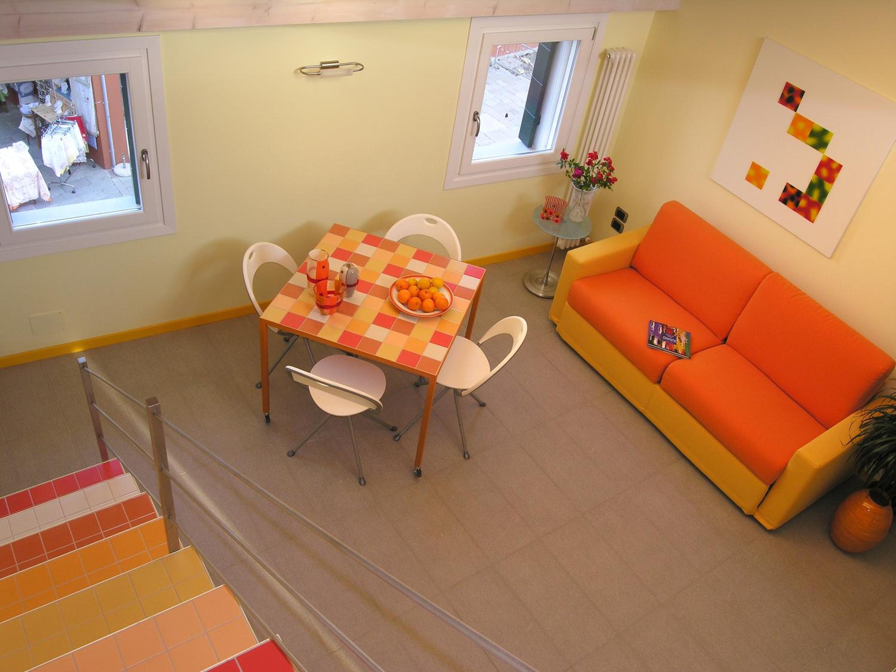 Apartment - Split Level photo 2