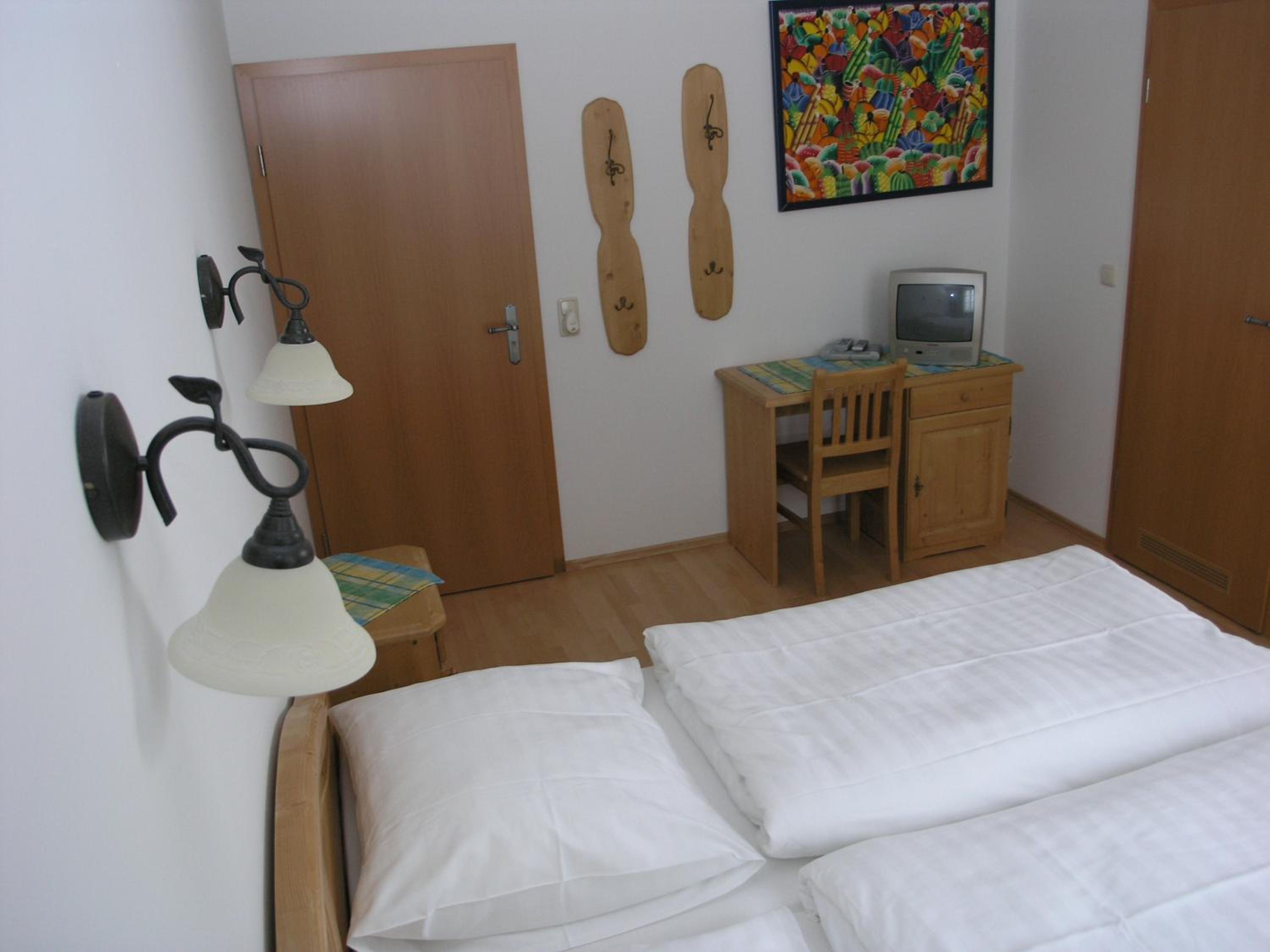 Double Room - Photo 2