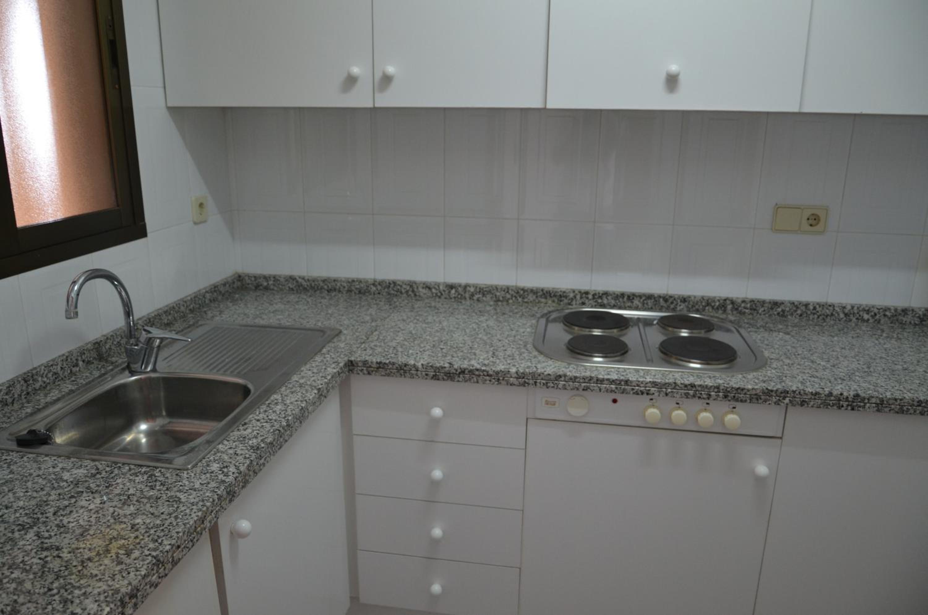 One-Bedroom Apartment with Sea View (3 Adults) photo 2