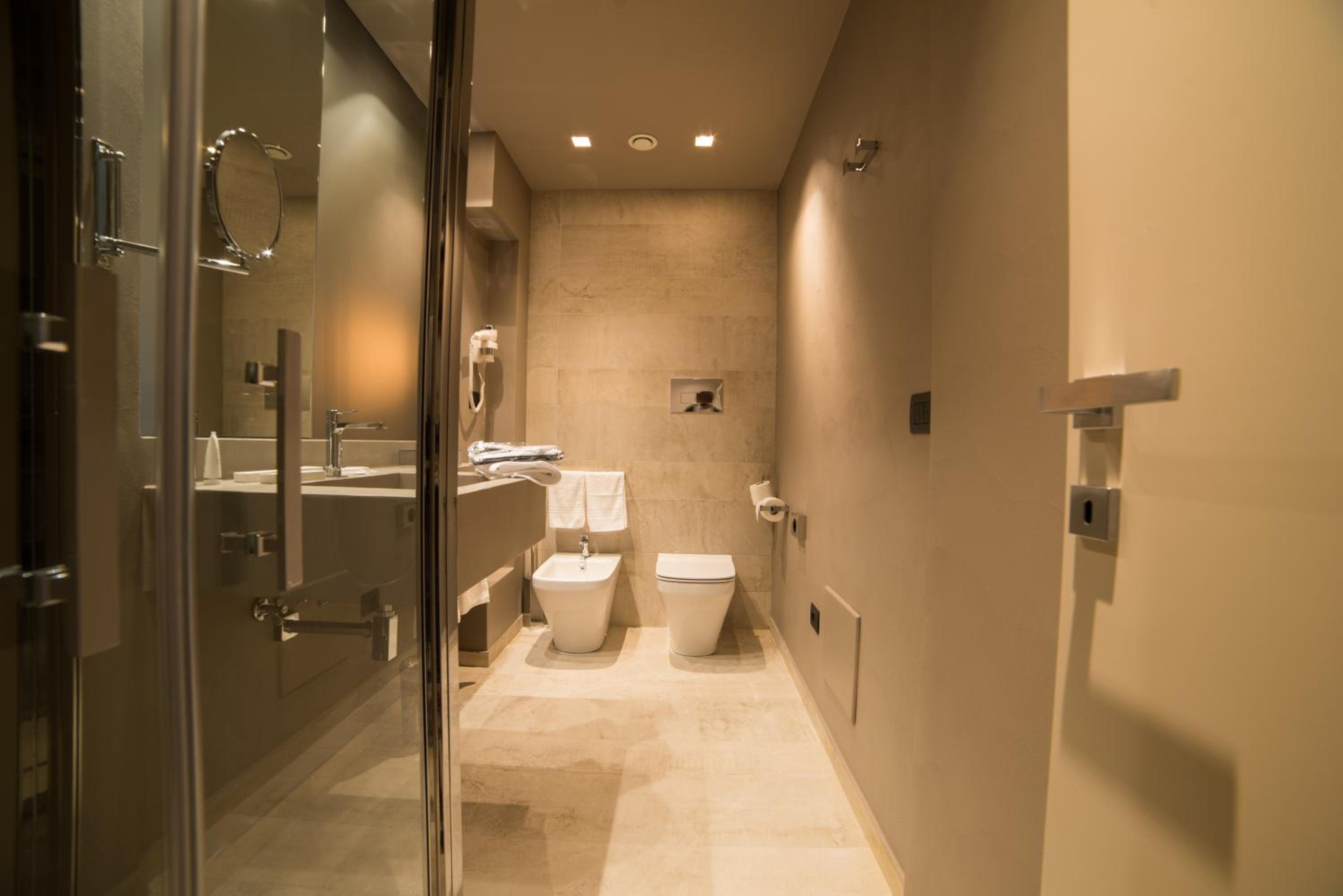 Superior Queen Room with Sea View - Photo 8