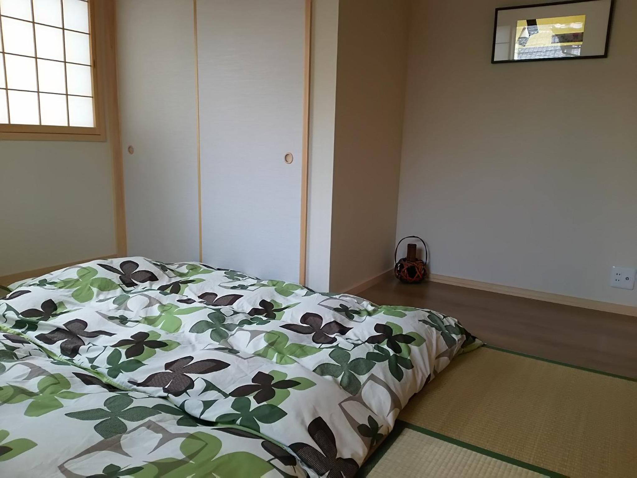 Japanese-Style Quadruple Room photo 3