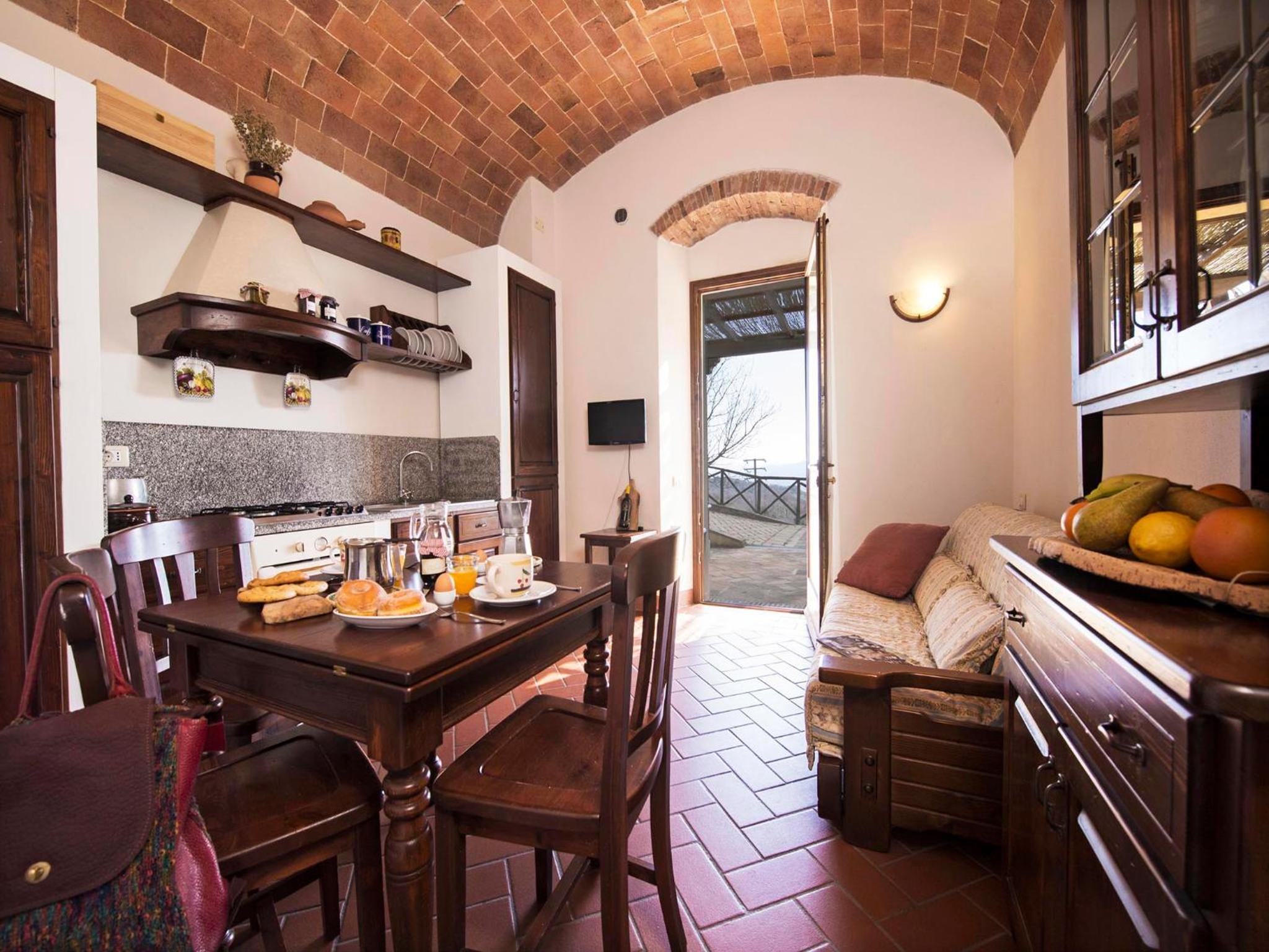 Apartment with Terrace - Photo 9