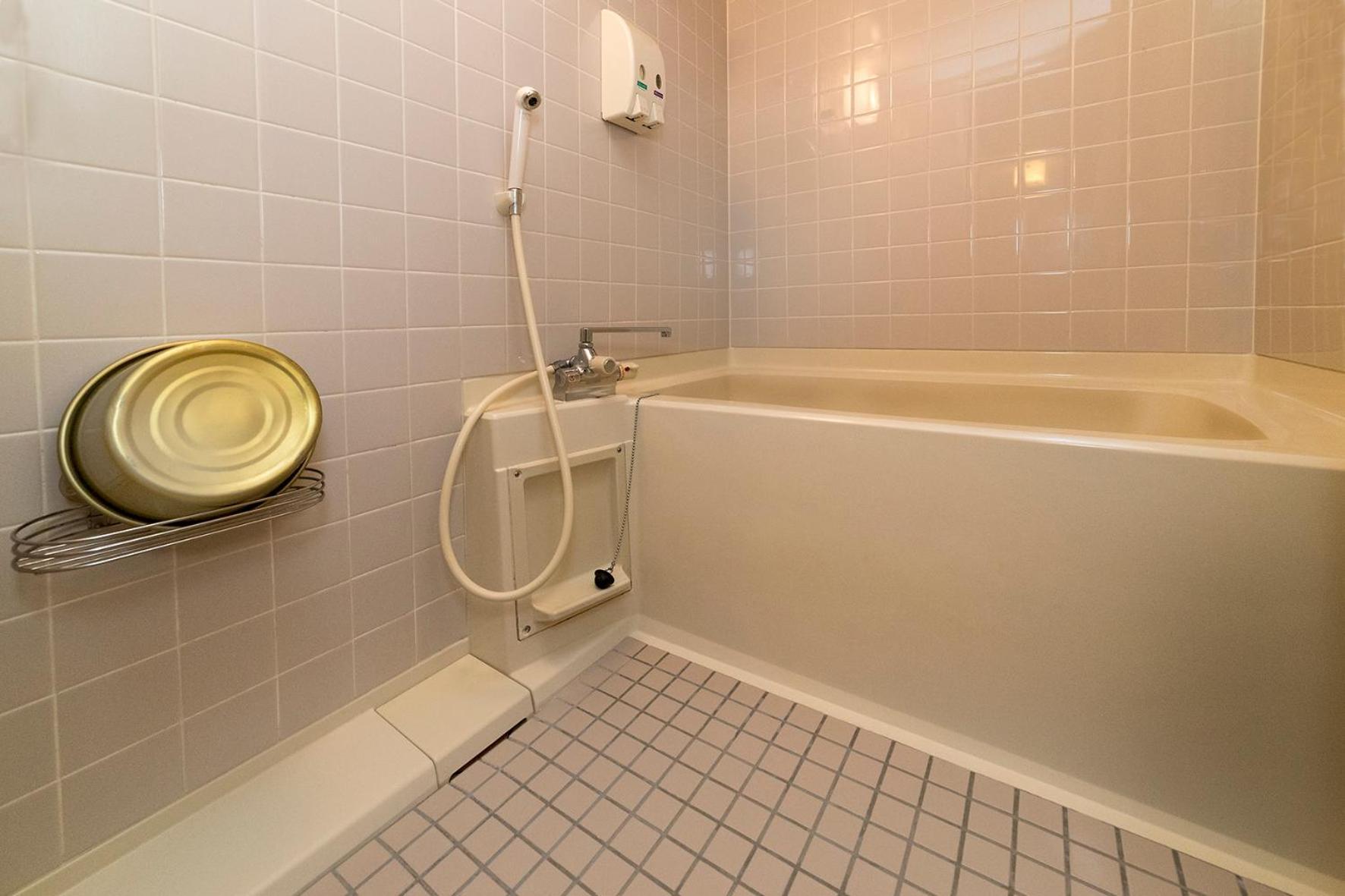 Deluxe Twin Room - Non-Smoking - Photo 6