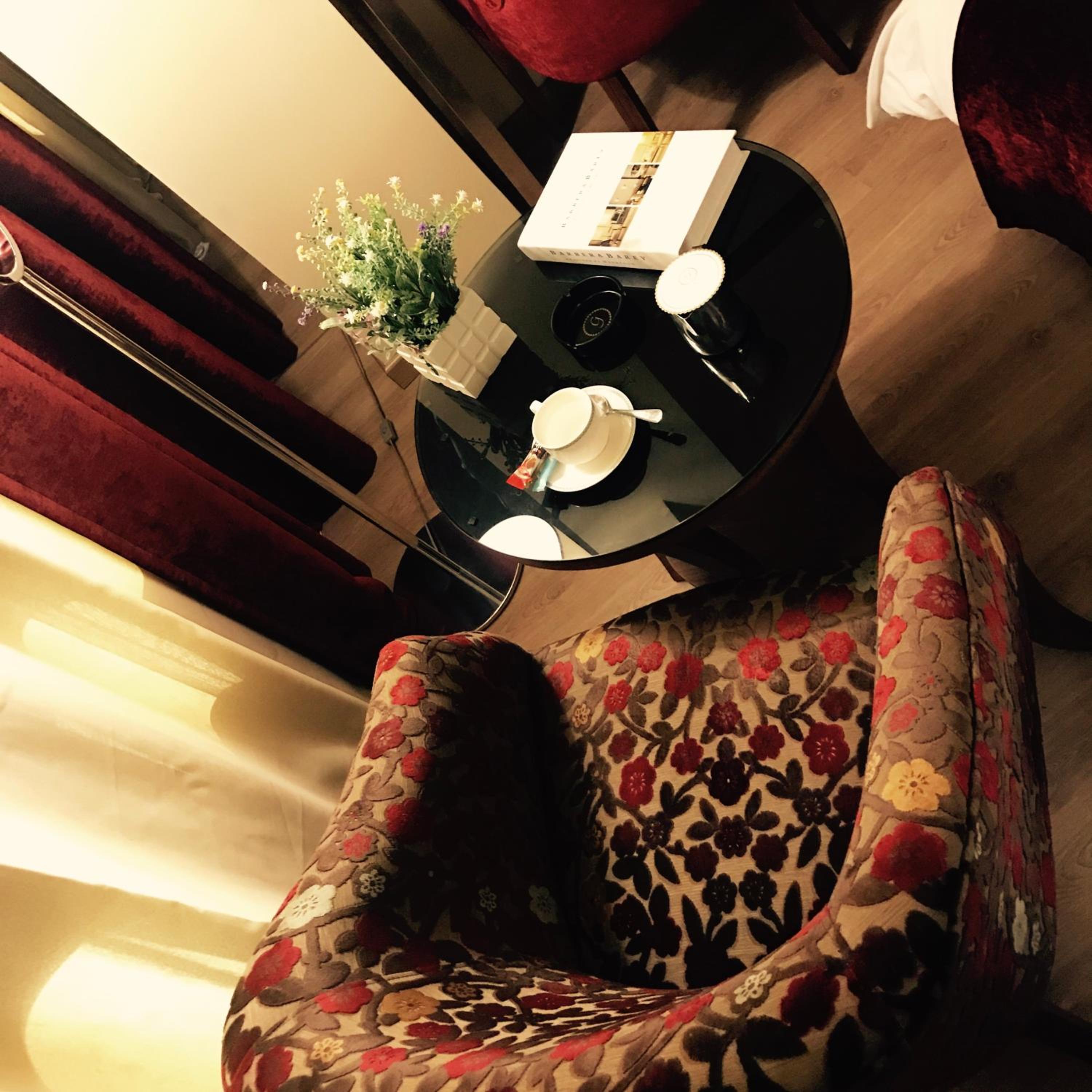 Ivory Suite photo 1