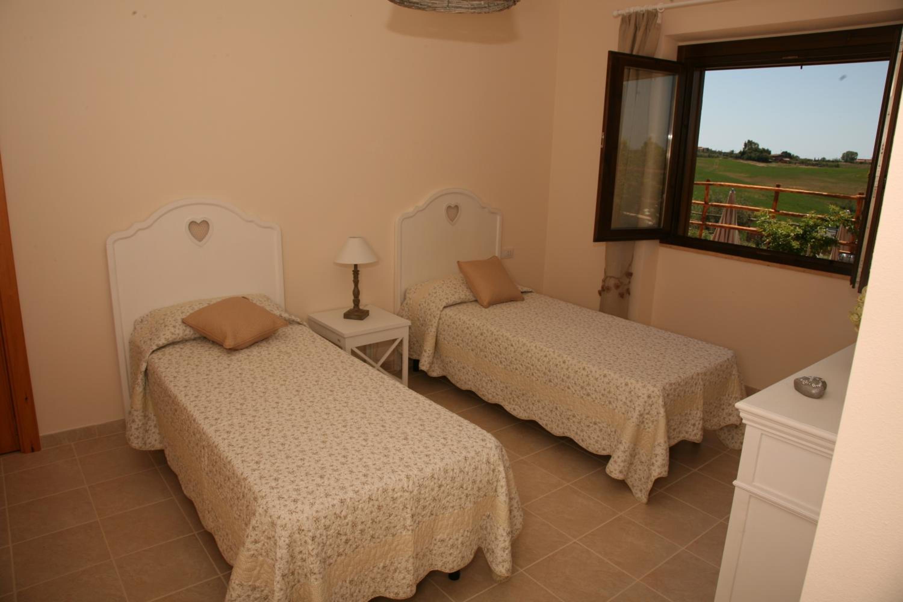 Two-Bedroom Apartment (4 Adults) photo 2