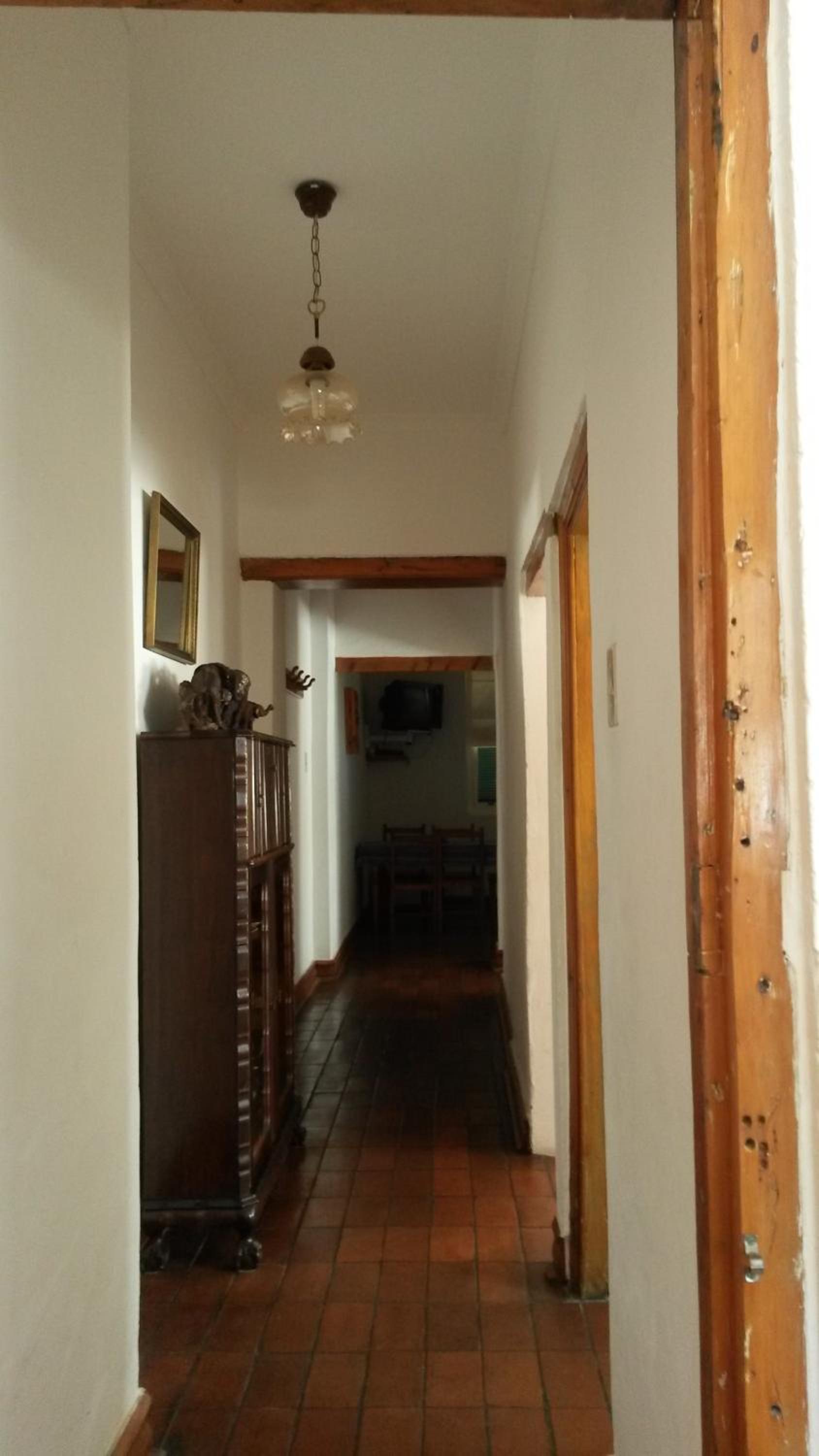 Two-Bedroom Cottage - Photo 7