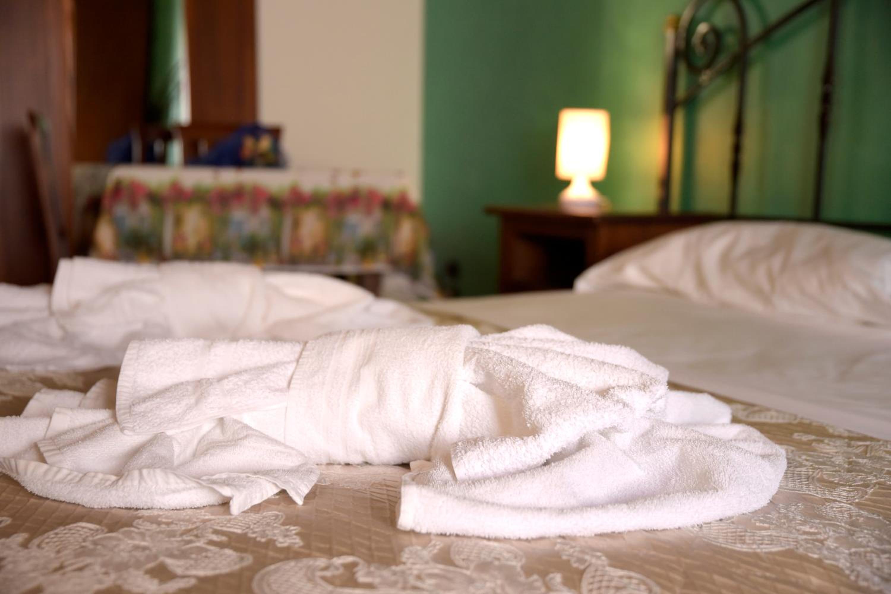 Double or Twin Room with Bathroom photo 1