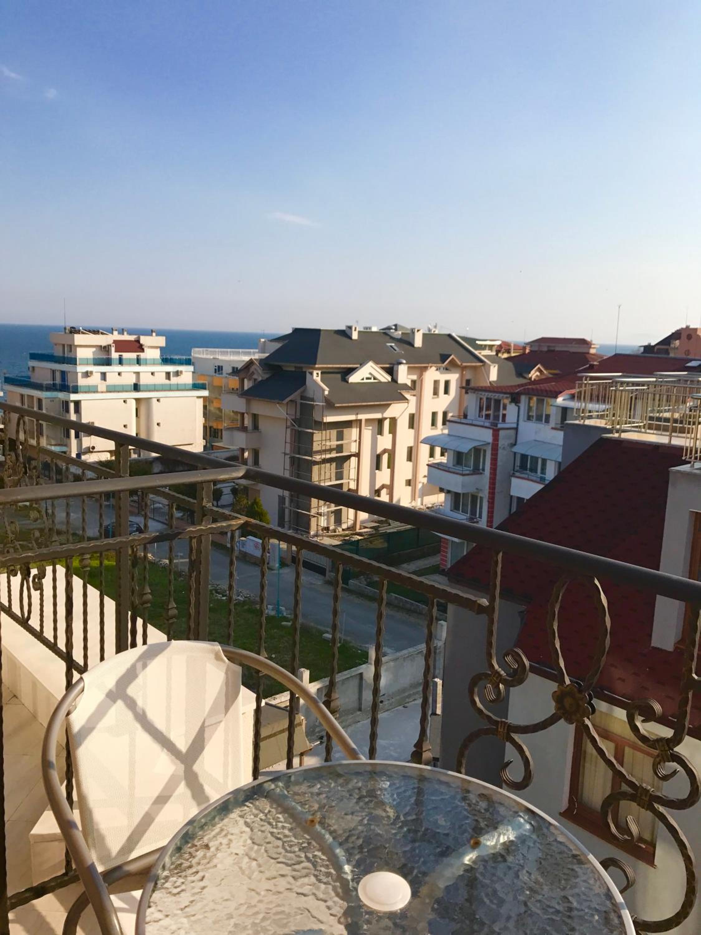 Studio with Balcony and Partial Sea View photo 3