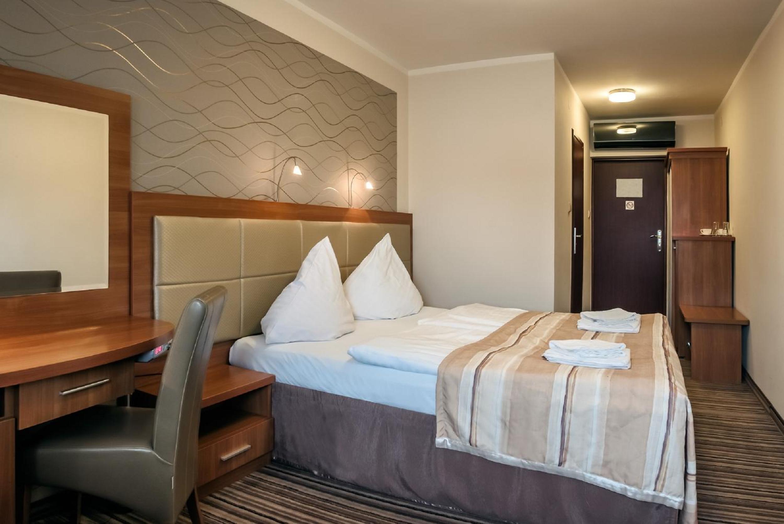 Superior Triple Room photo 2