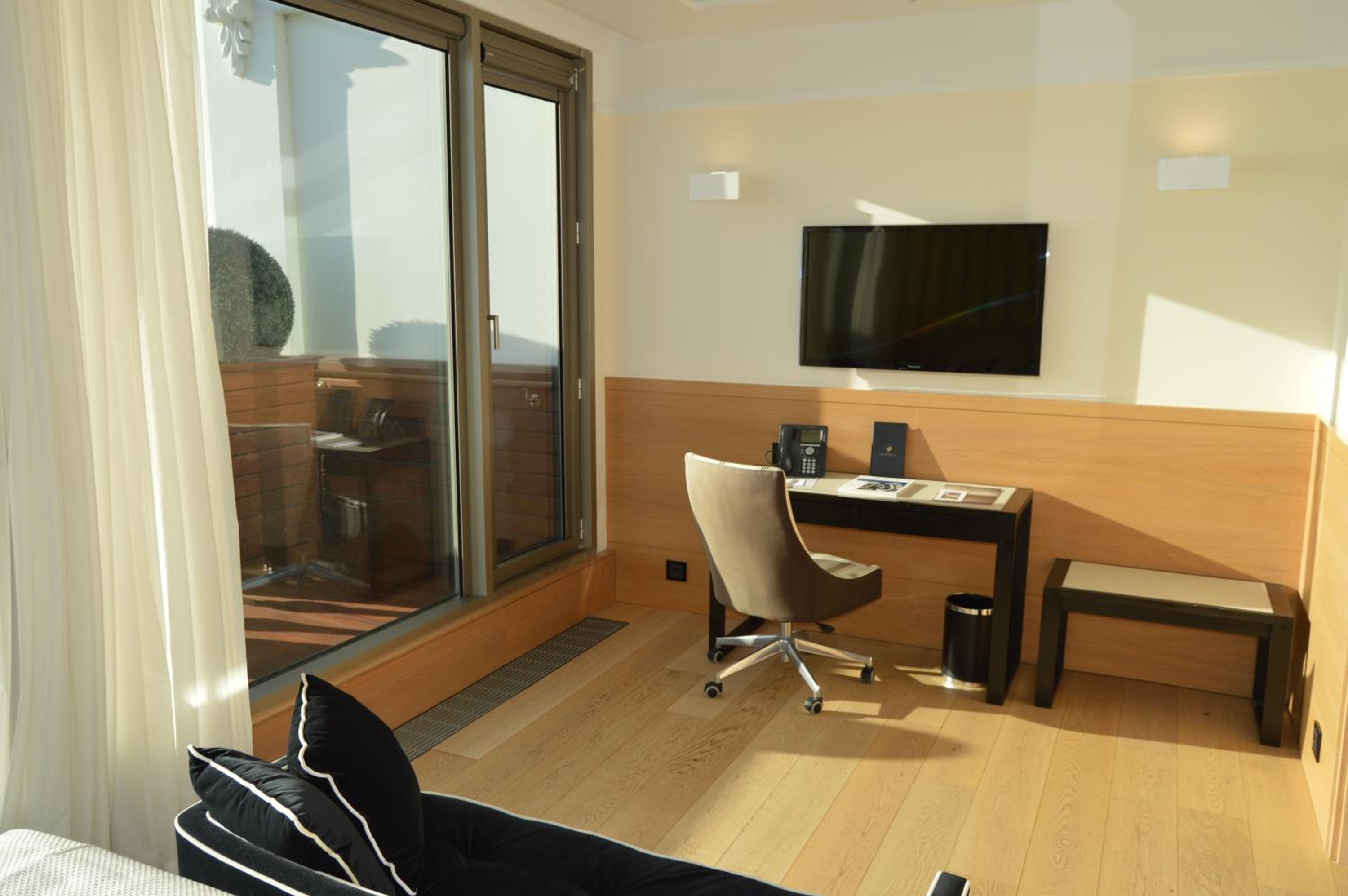 Habitación Queen con vista al mar y terraza