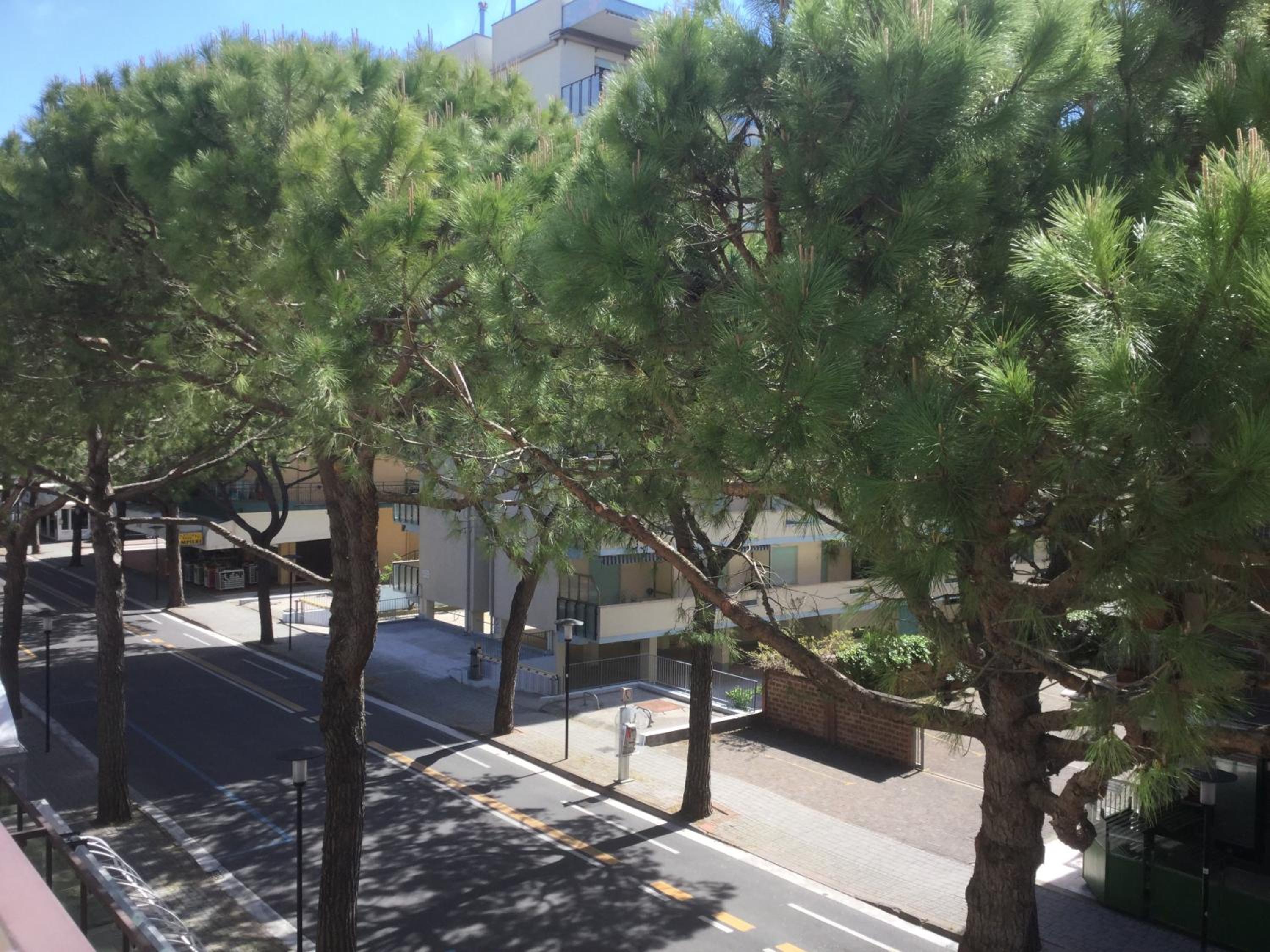 Double or Twin Room with Balcony and View - Photo 21