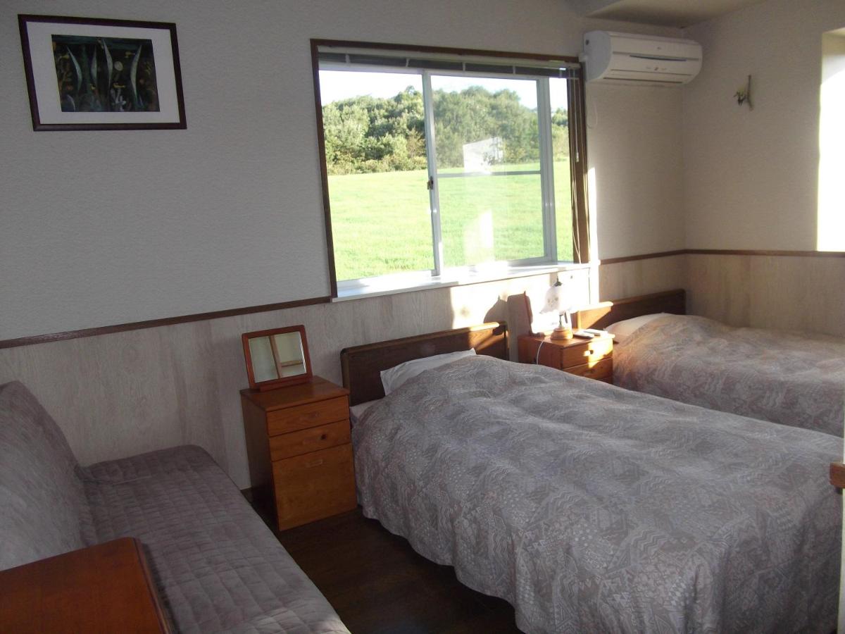 Twin Room - Non-Smoking - Photo 1