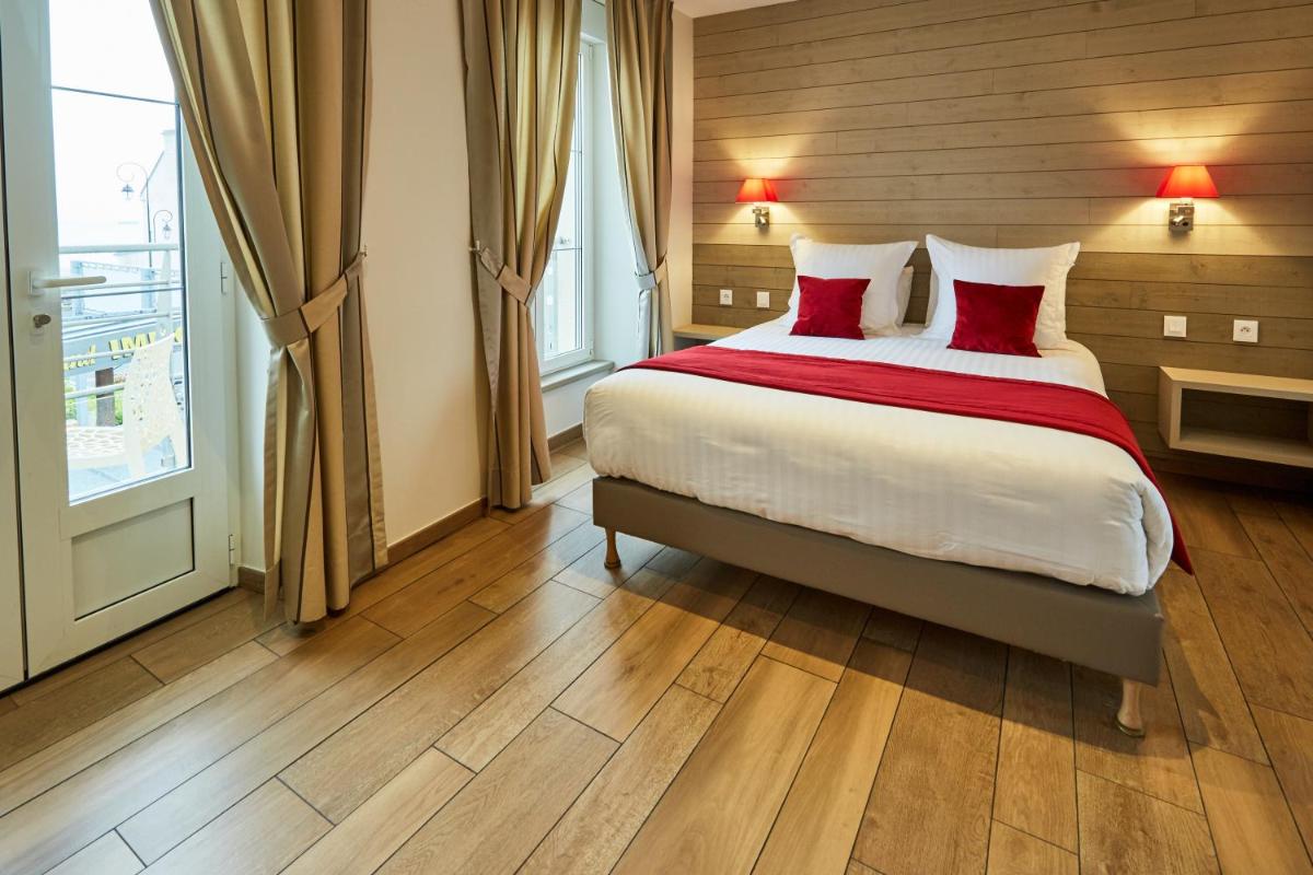 Double or Triple Room with Sea View photo 1