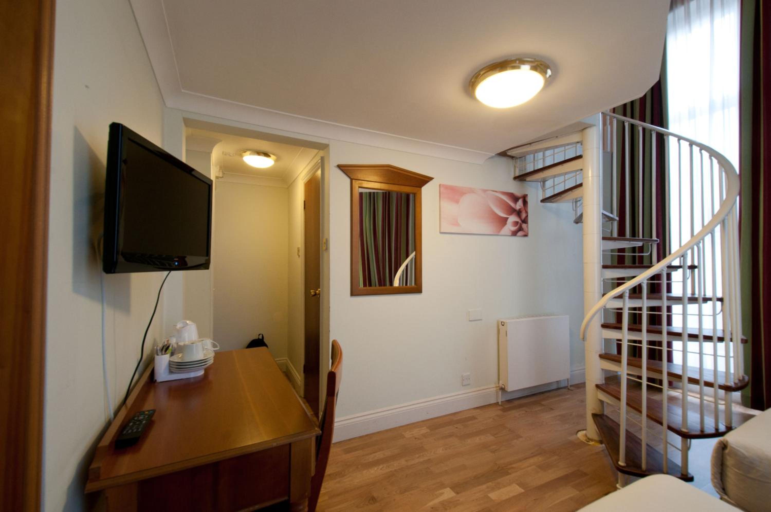 Quadruple Room photo 3
