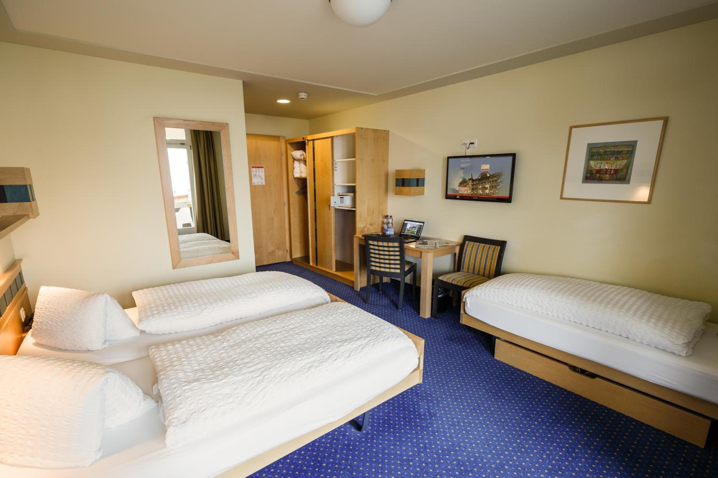 Triple Room - Photo 5