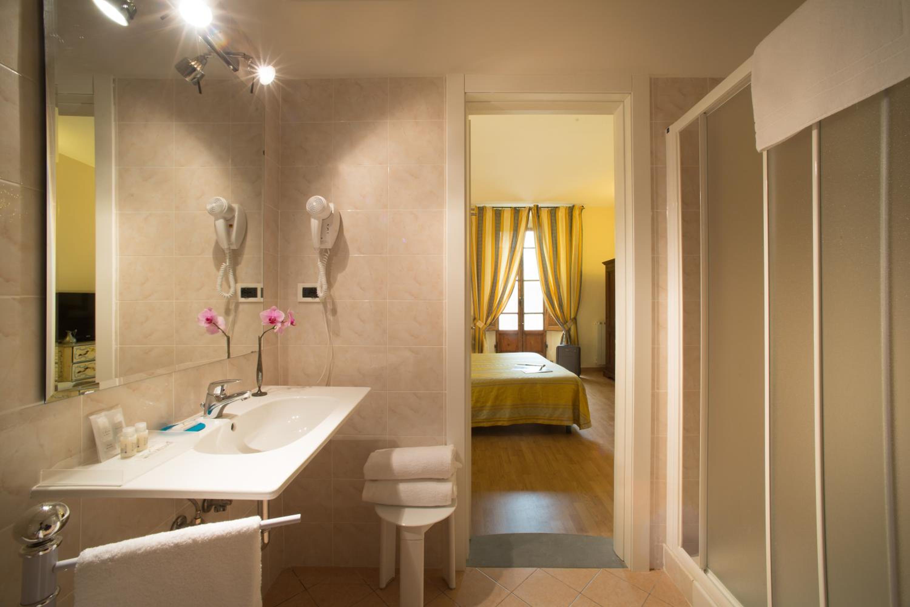 Double or Twin Room photo 2