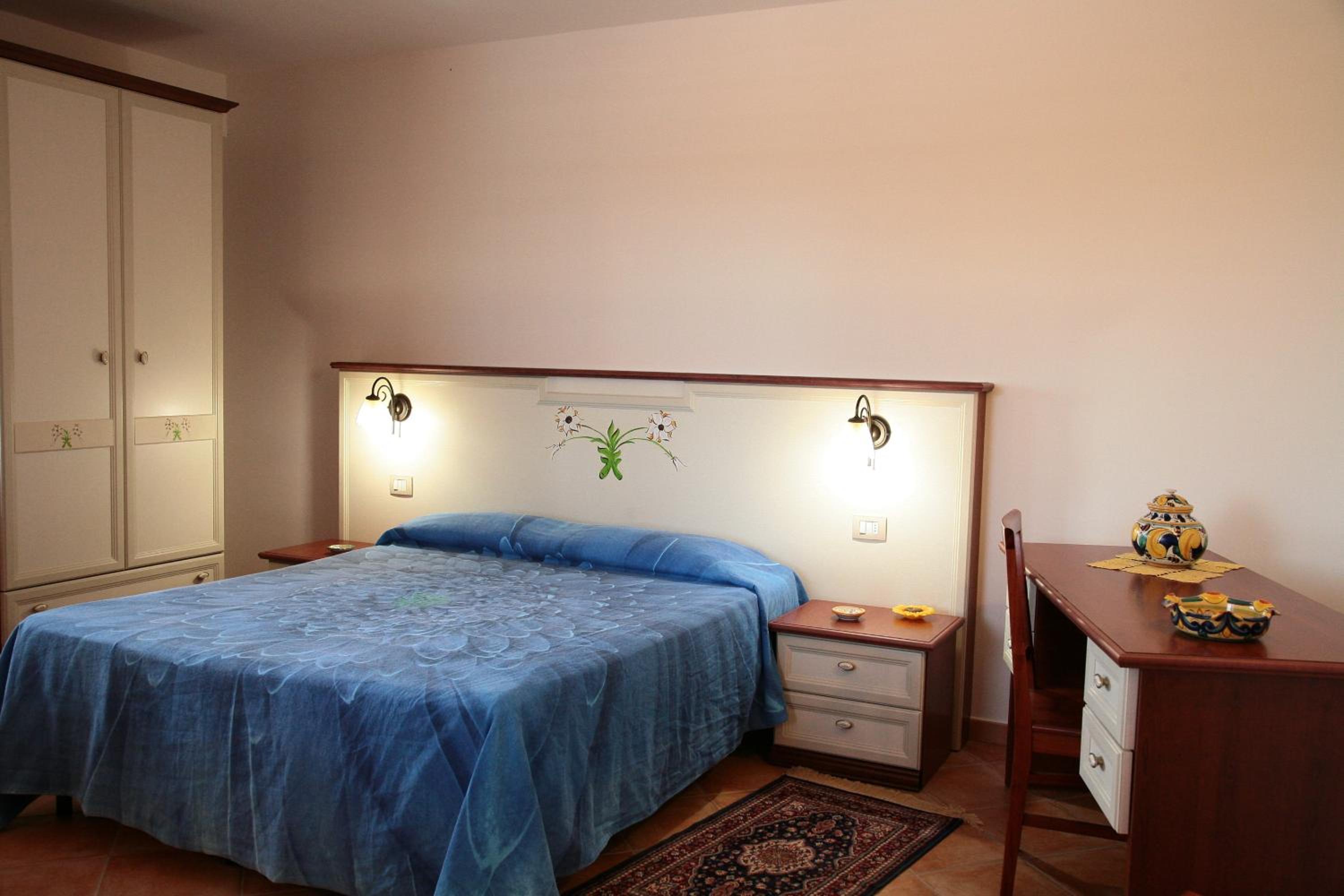Double or Twin Room - Photo 1