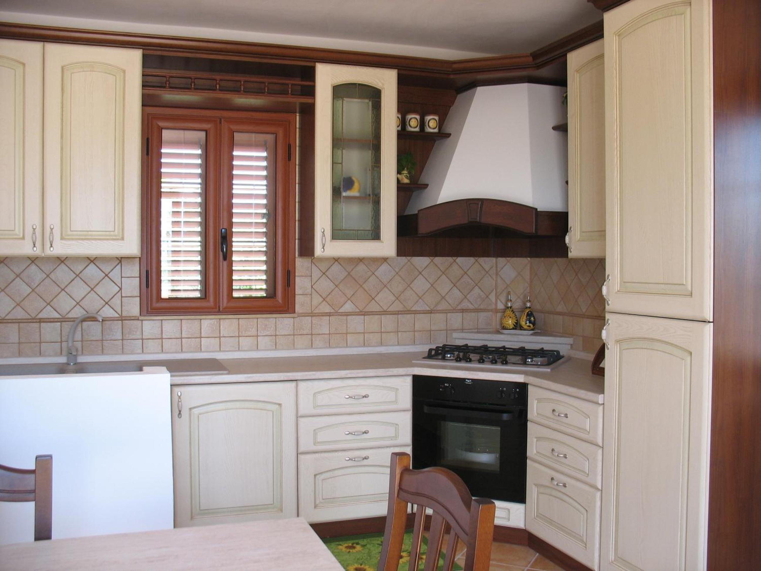 One-Bedroom Apartment - Photo 2