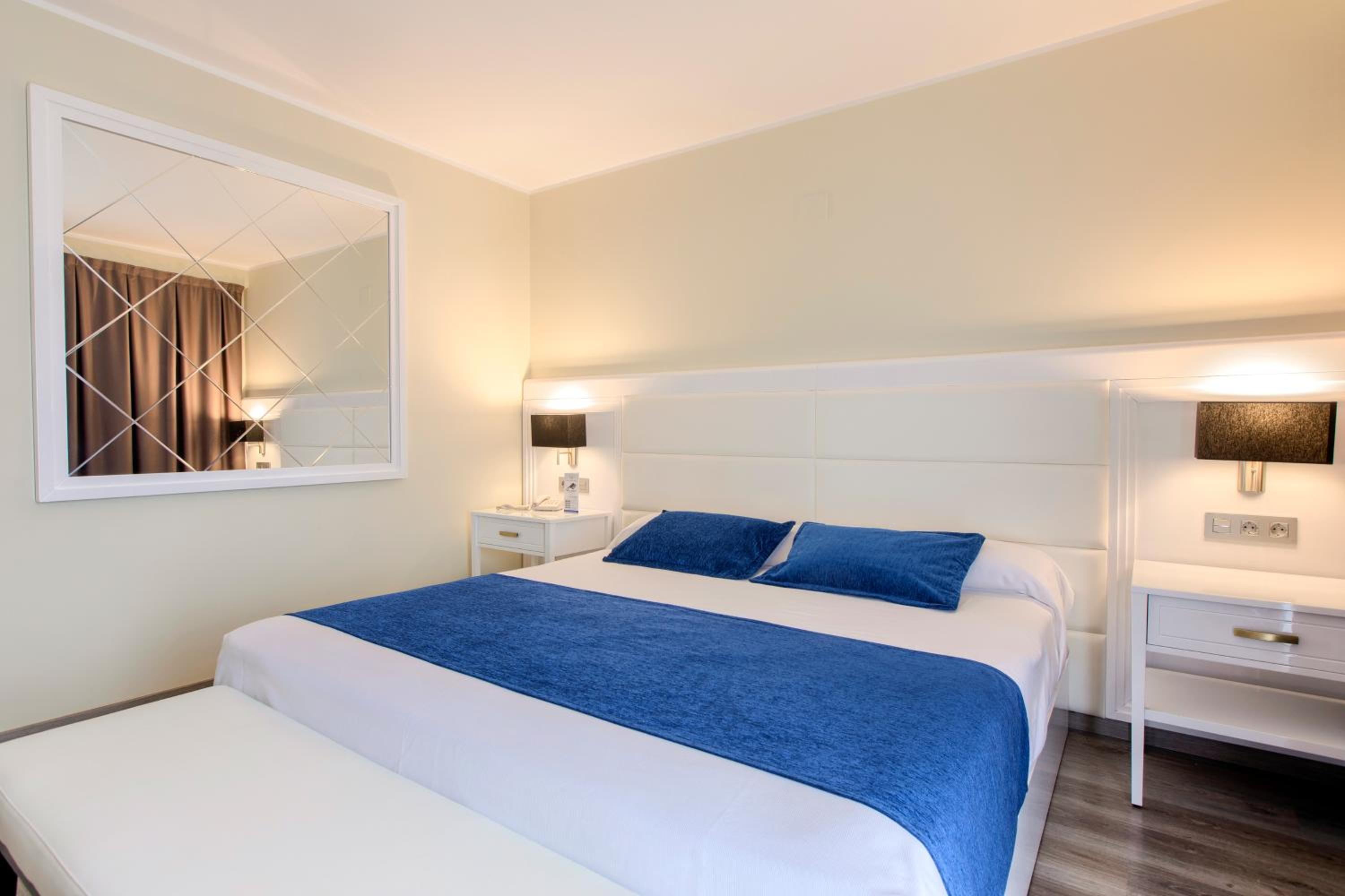 Superior Double Room - Photo 3