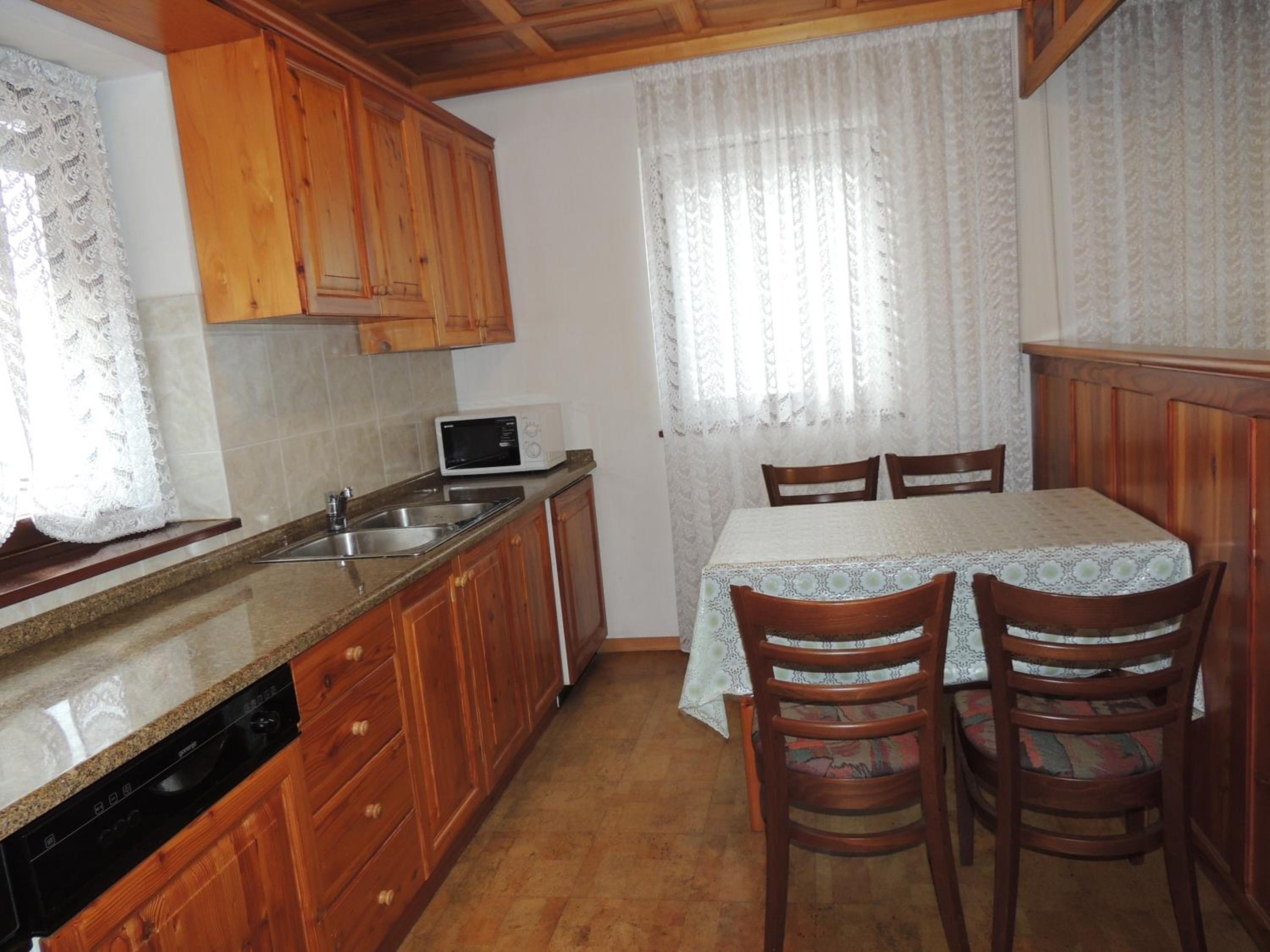 One-Bedroom Apartment - Photo 28