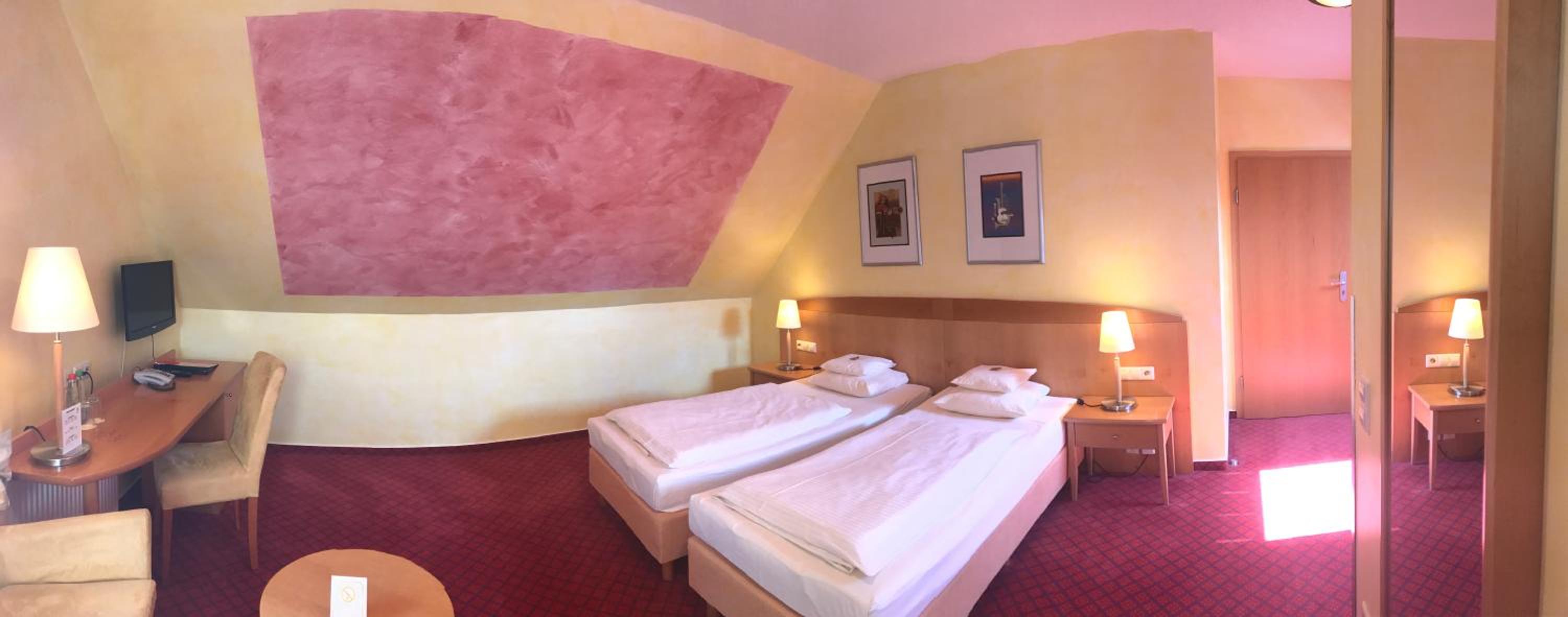 Standard Room photo 2