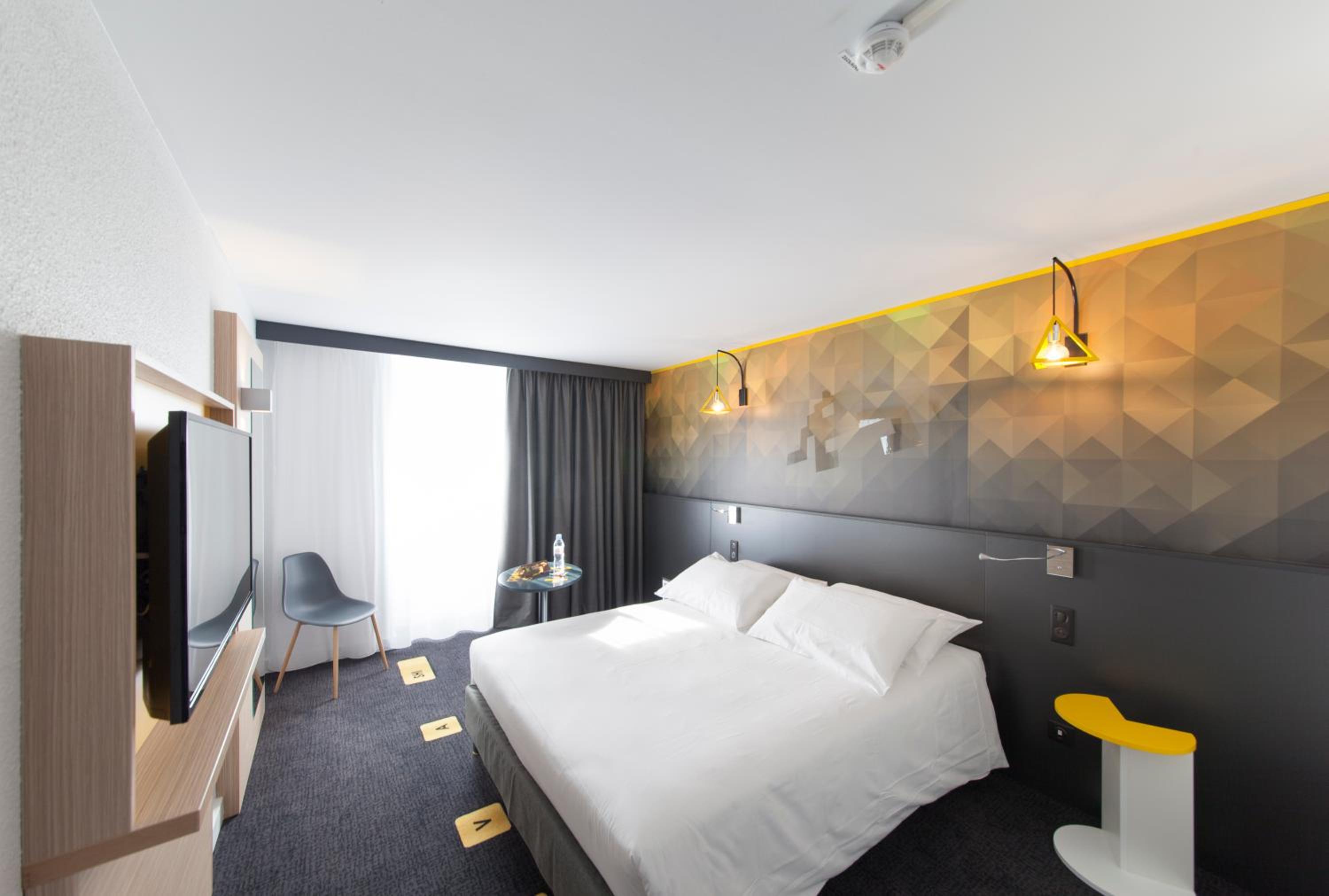 Standard Double Room - Photo 5