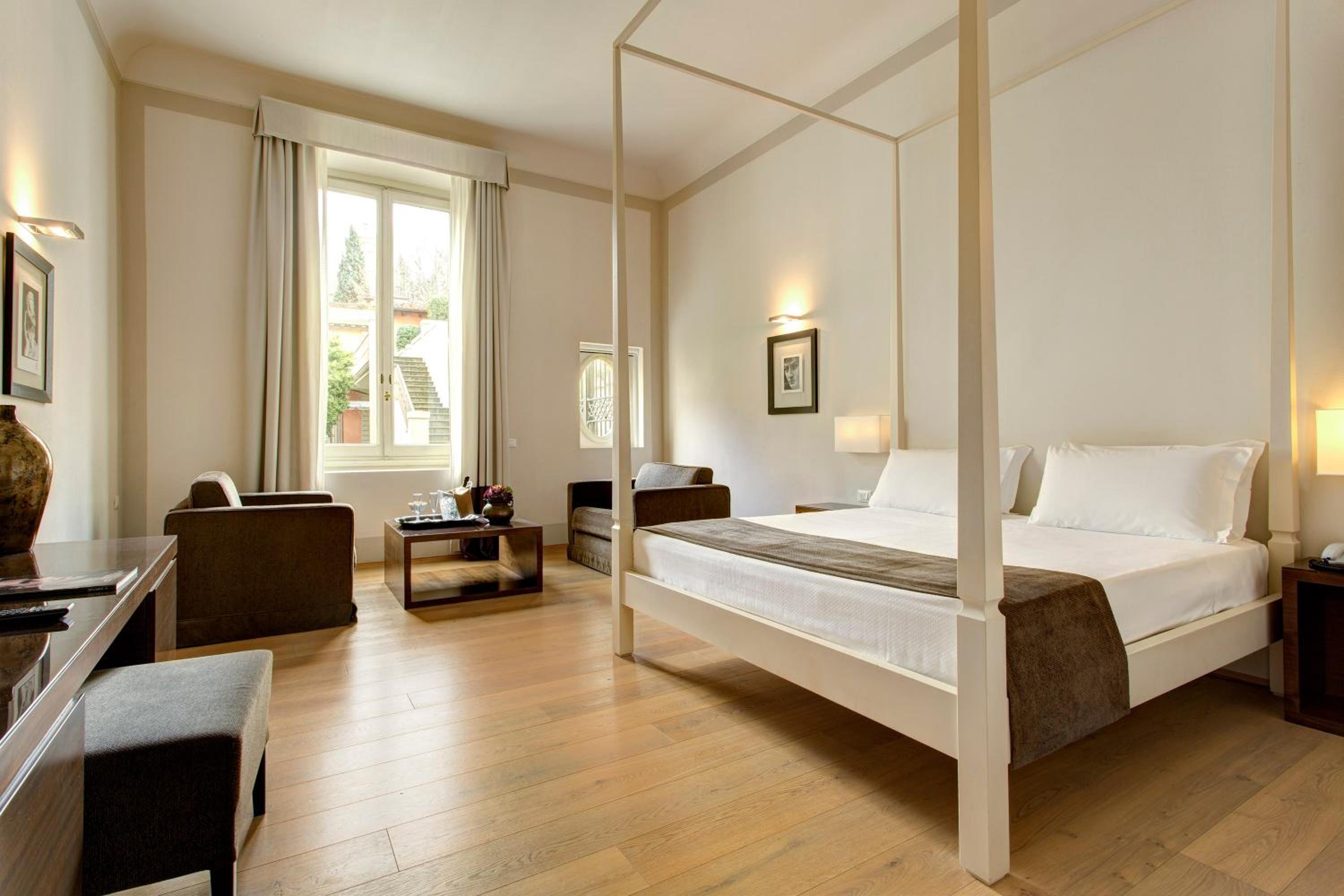 Junior Suite with Garden View photo 1